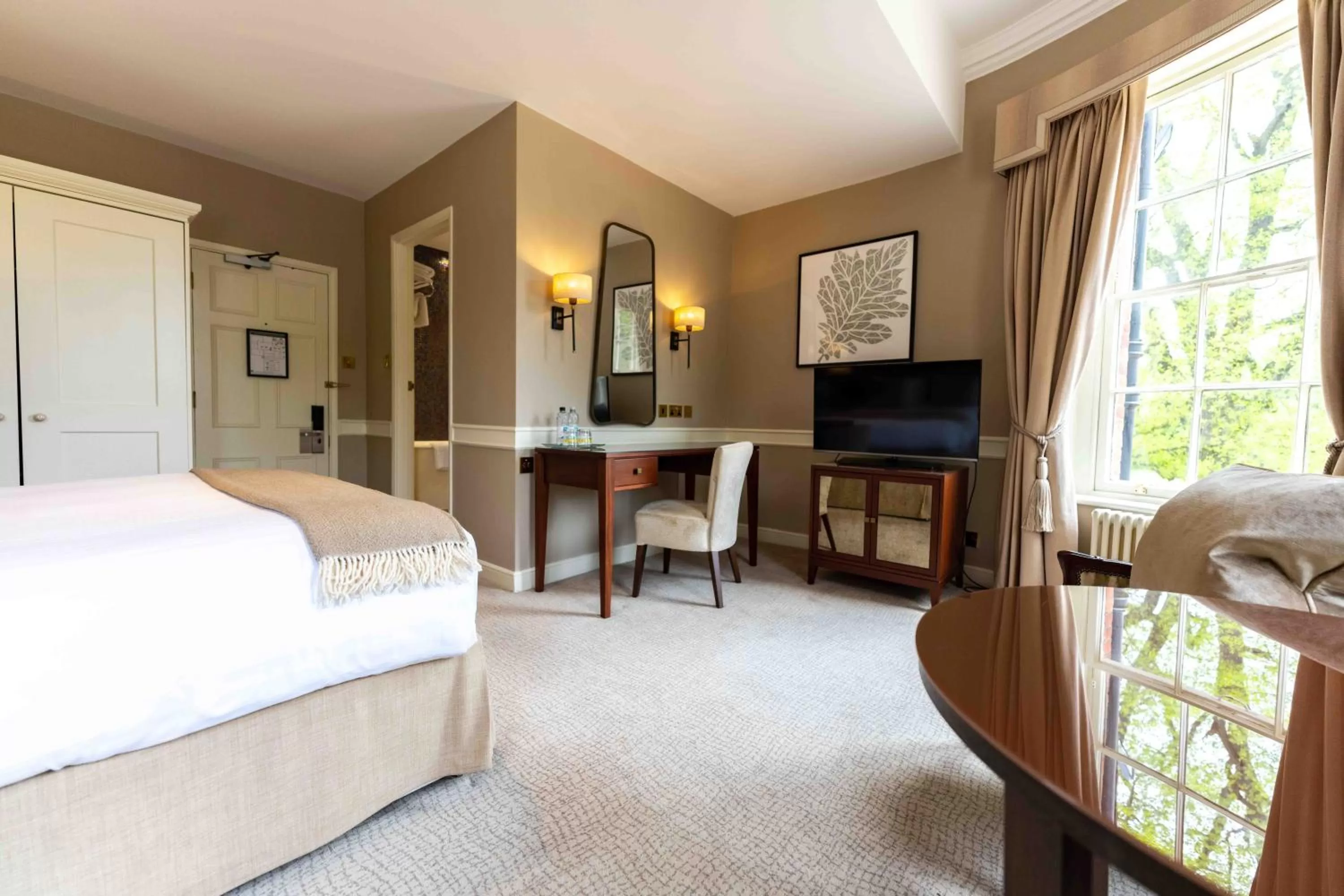 Bedroom, Bed in Royal Berkshire