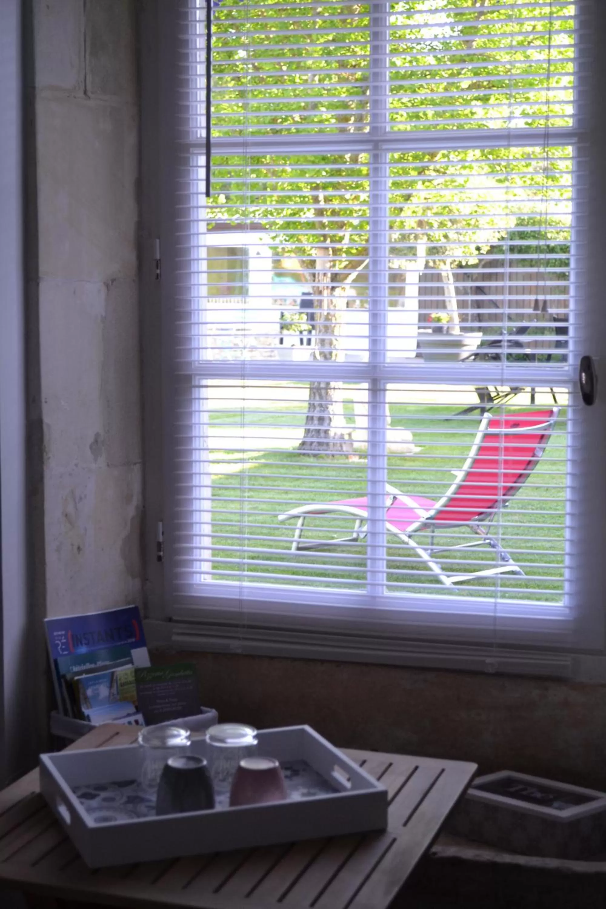 Bedroom in L'instant bleu