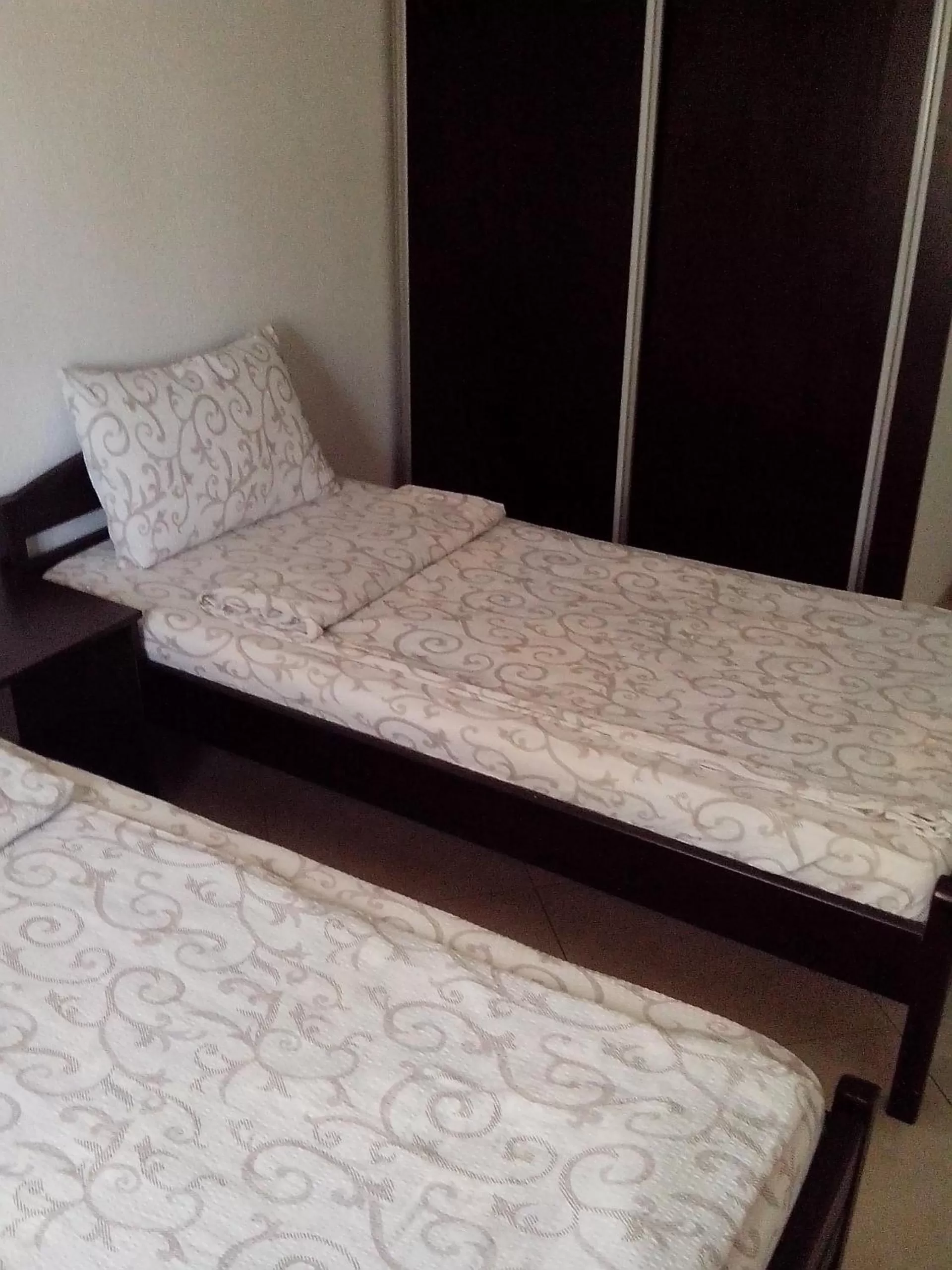 Standard Twin Room in Art B