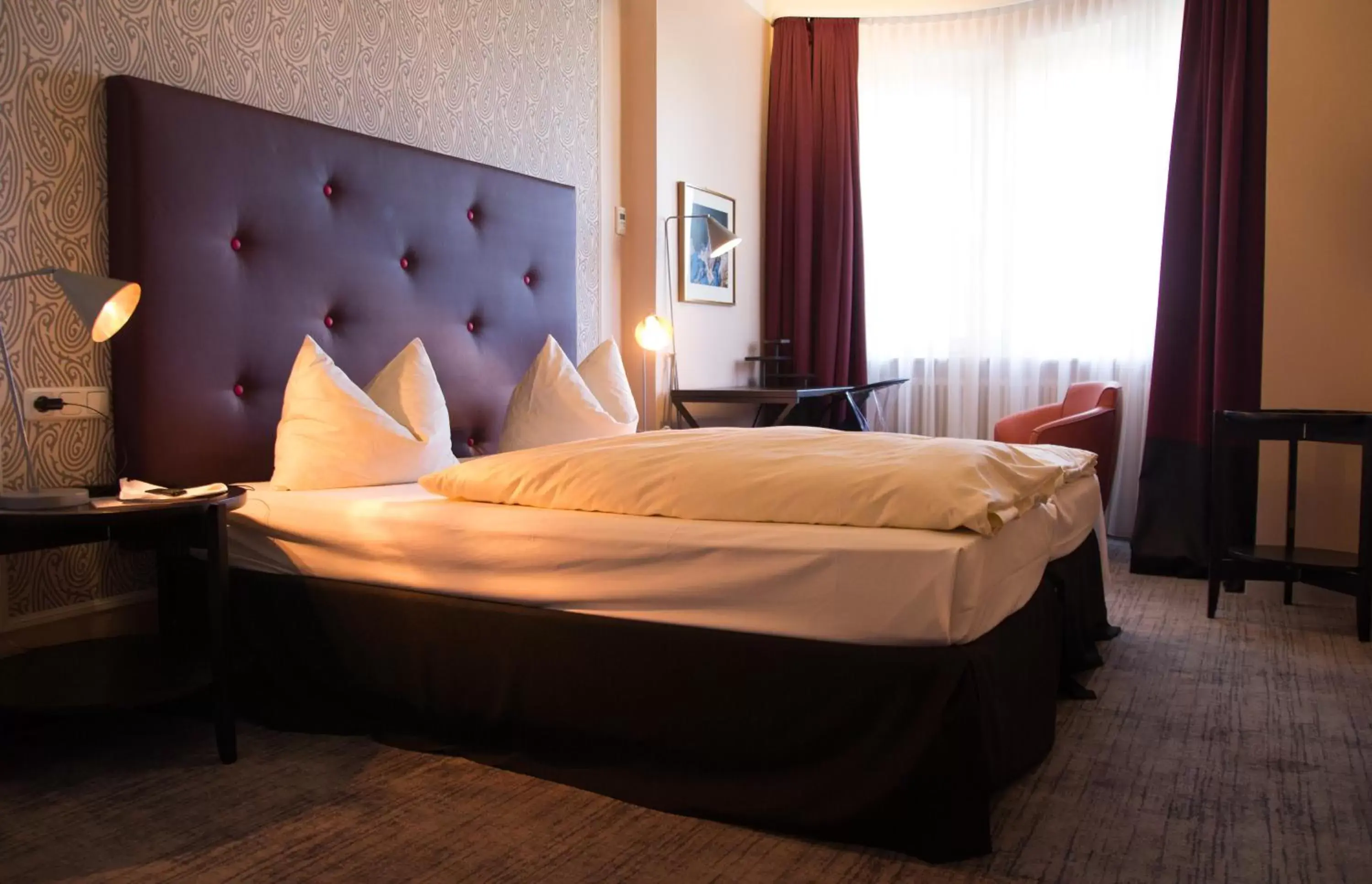 Superior Double Room with Valley view - single occupancy in Historik Hotel Goldener Hirsch Rothenburg Superior Double Room with Valley view - single occupancy in Historik Hotel Goldener Hirsch Rothenburg