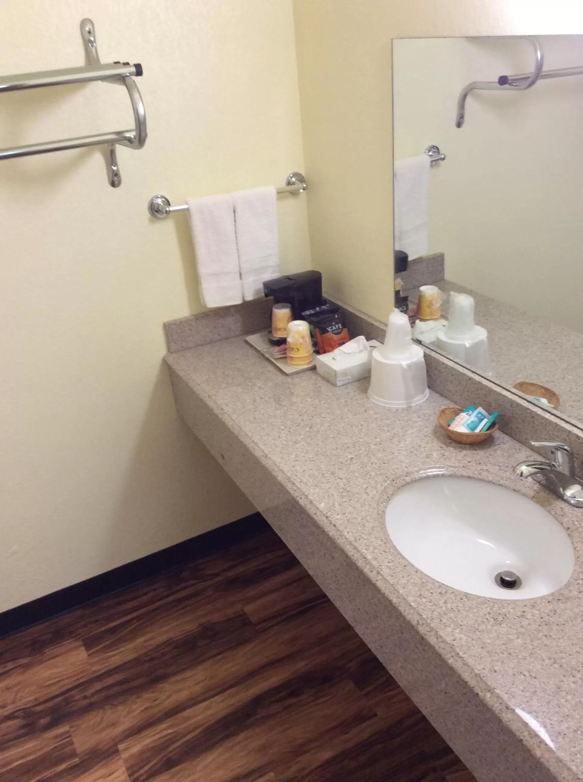 Decorative detail in Regency Inn Iola