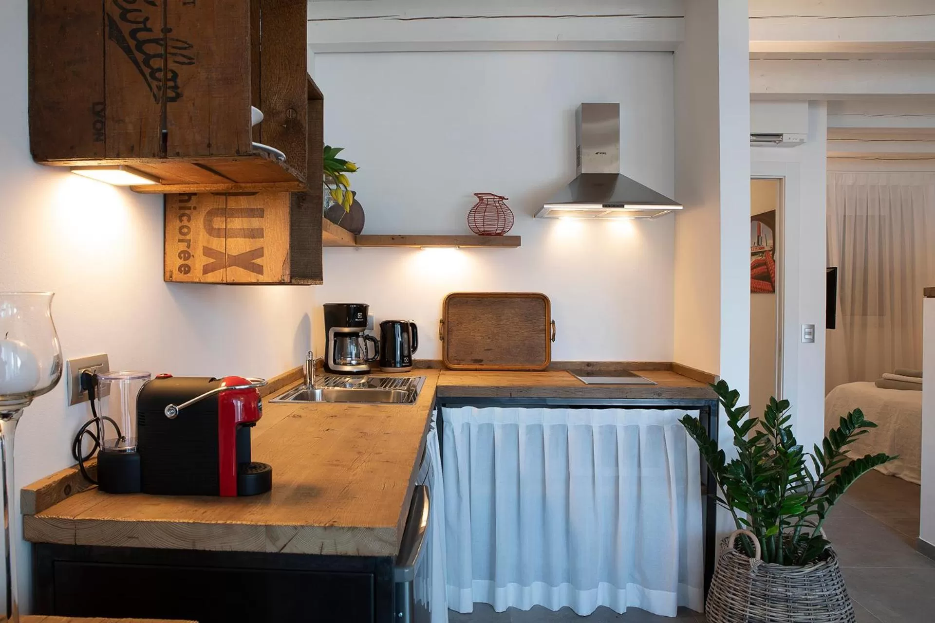 Kitchen or kitchenette in Sunset Residence