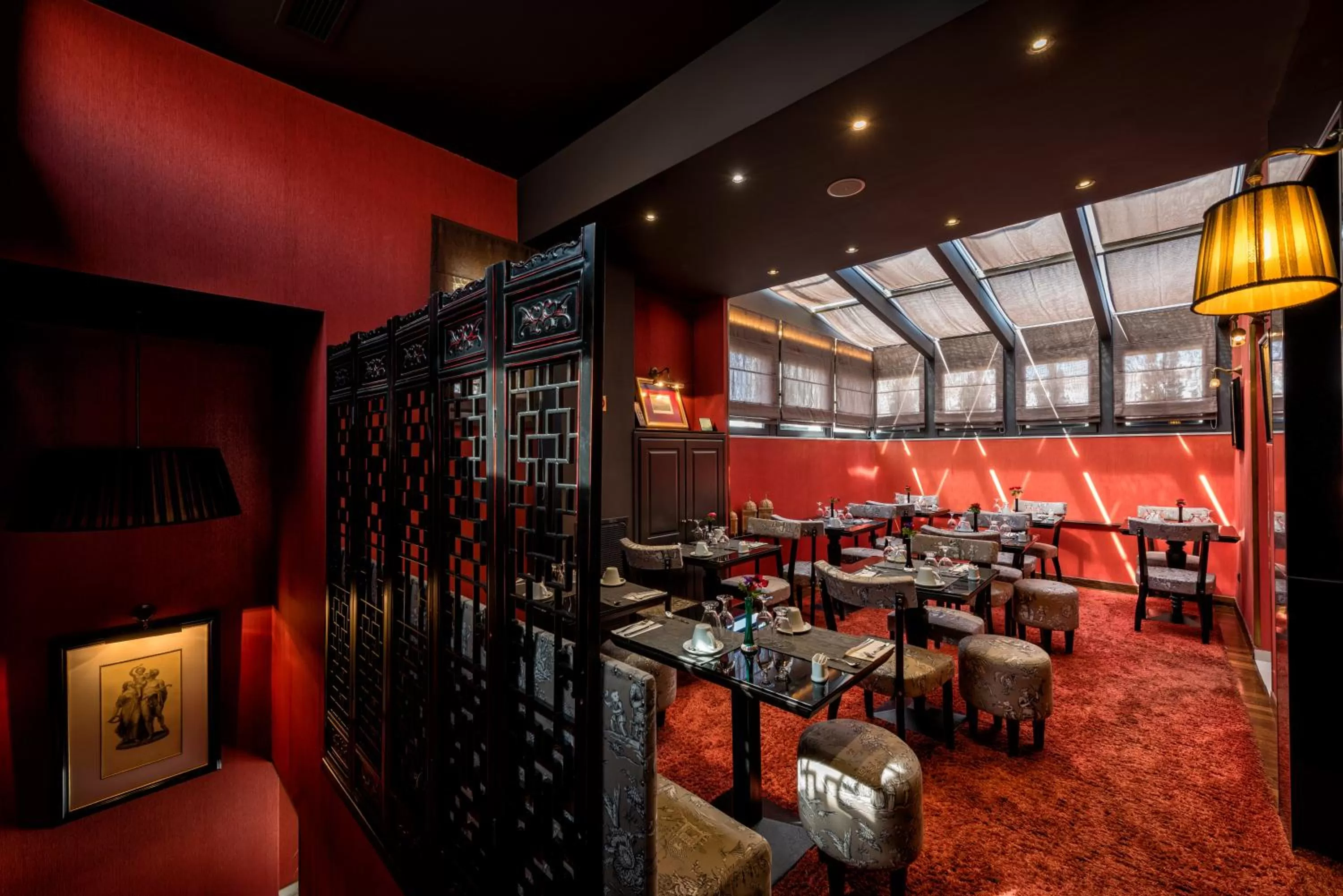 Restaurant/places to eat in Maison Grecque Hotel Extraordinaire