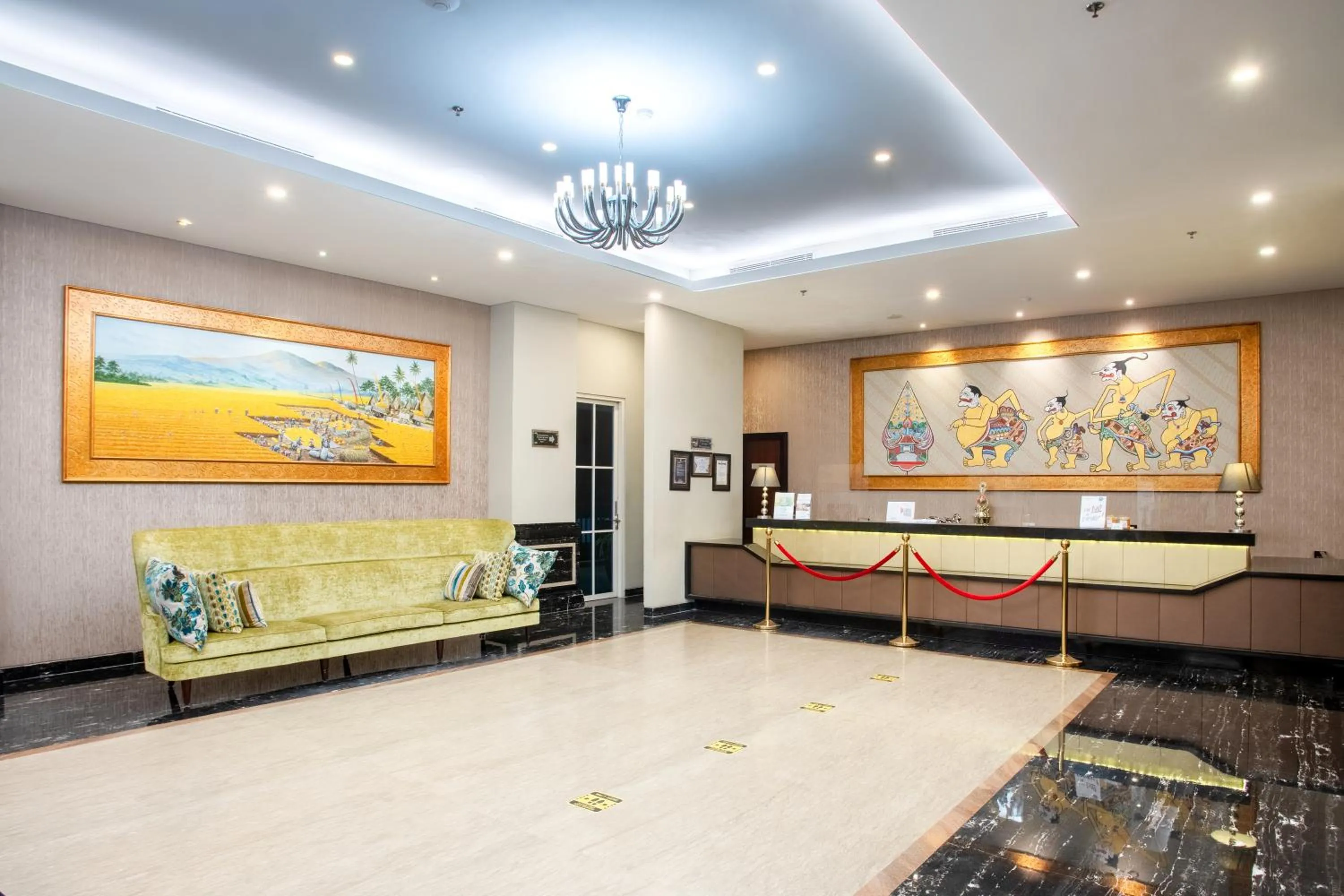 Lobby or reception in d'primahotel Kualanamu Airport Medan