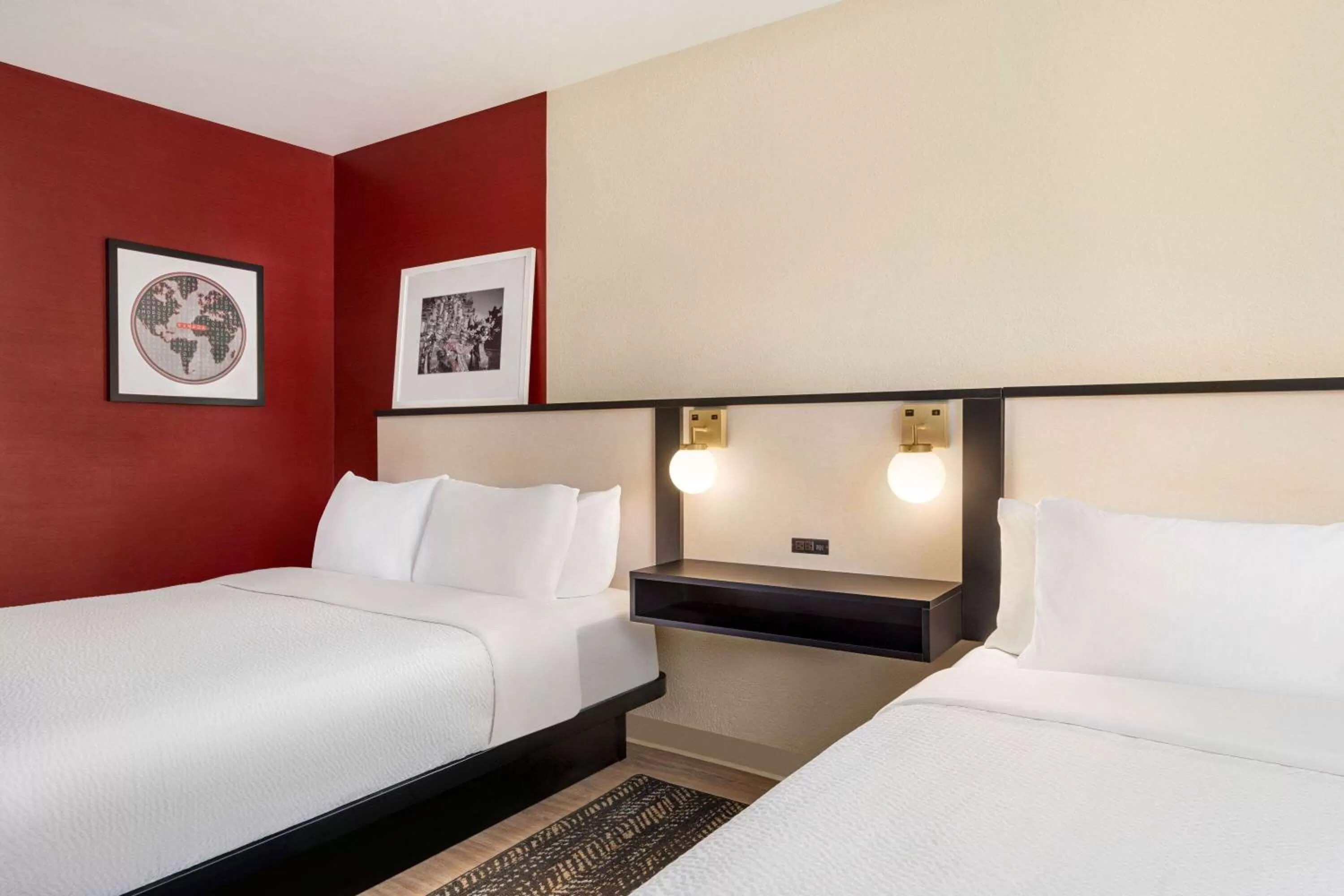 Standard Queen Room with Two Queen Beds - Disability Access/Non-Smoking in Ramada by Wyndham Whitehall/Allentown