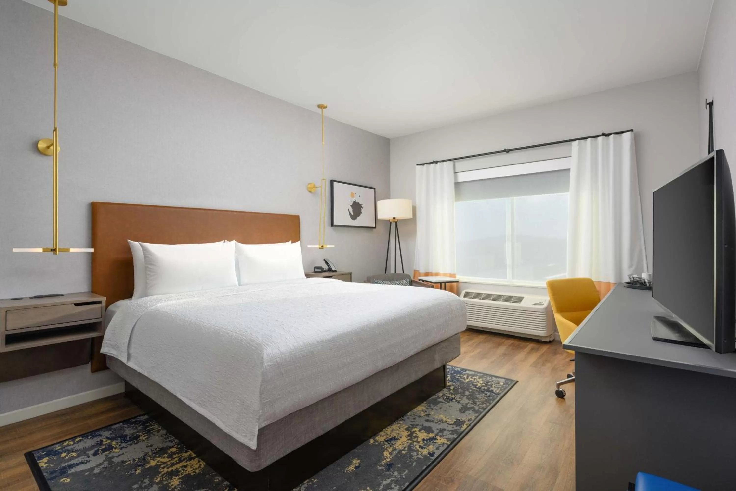 Bed in Hampton Inn & Suites Huntsville Downtown, Al