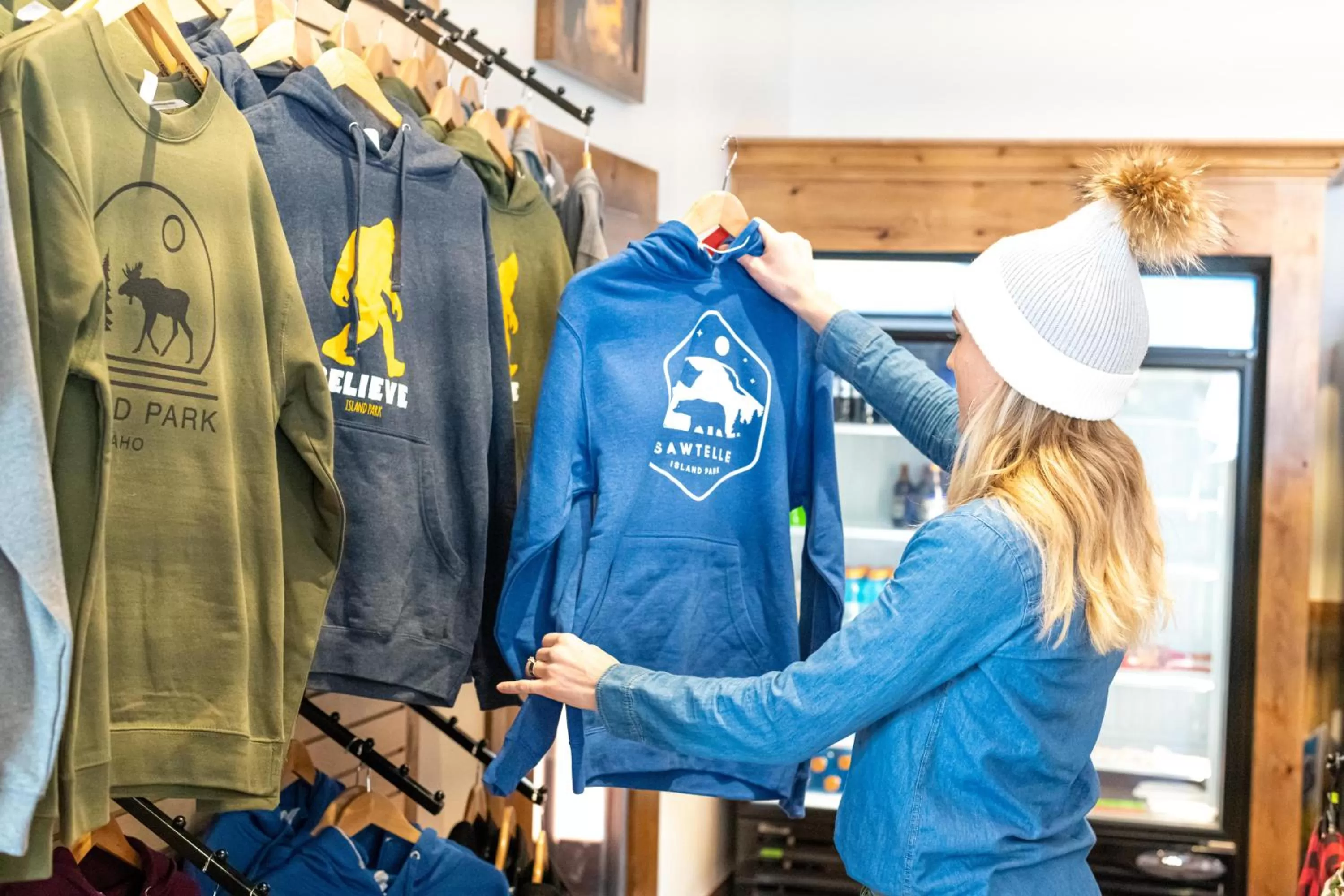 On-site shops in Sawtelle Mountain Resort