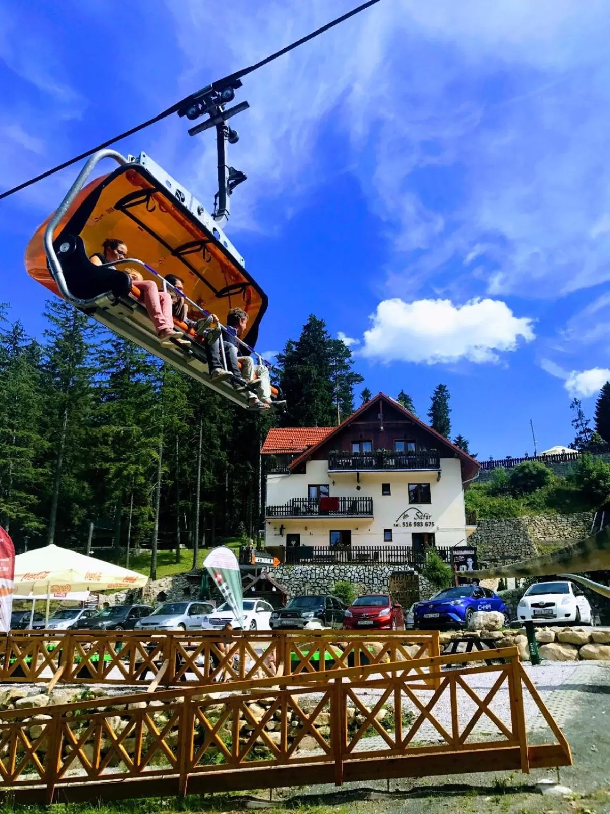 Safir przy samym WYCIĄGU