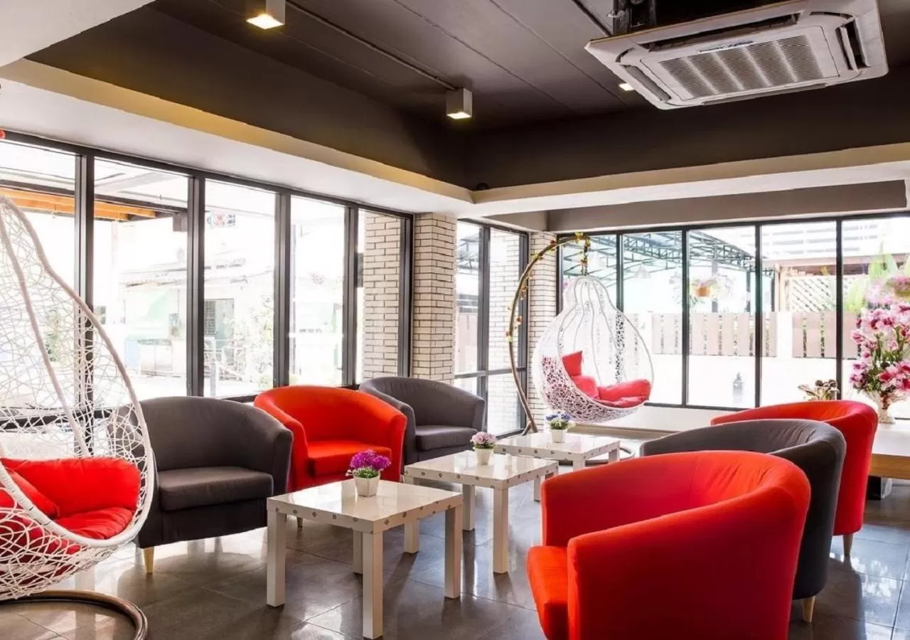 Living room in Ratchada Point Hotel