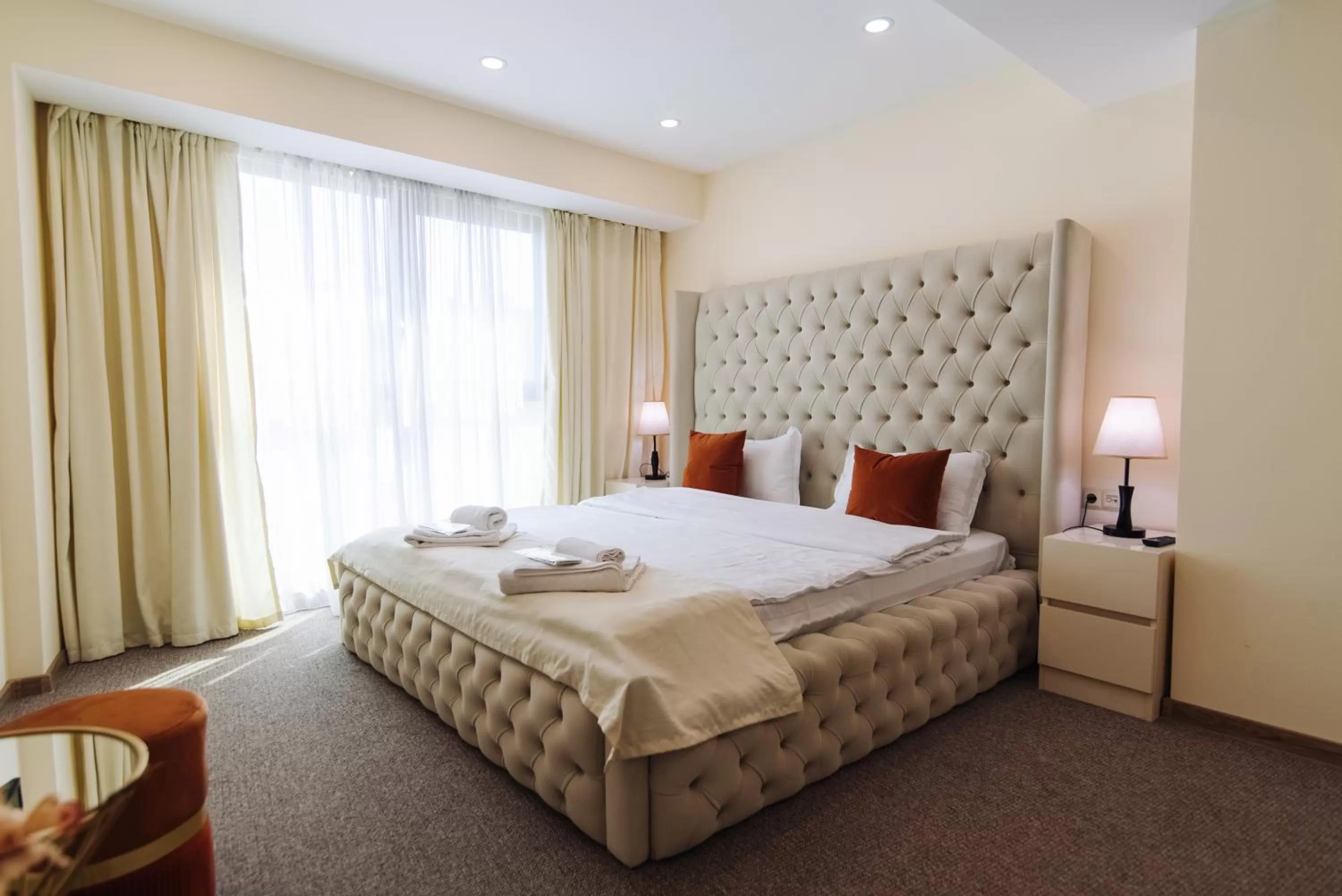 Bed in Royal Plaza Hotel