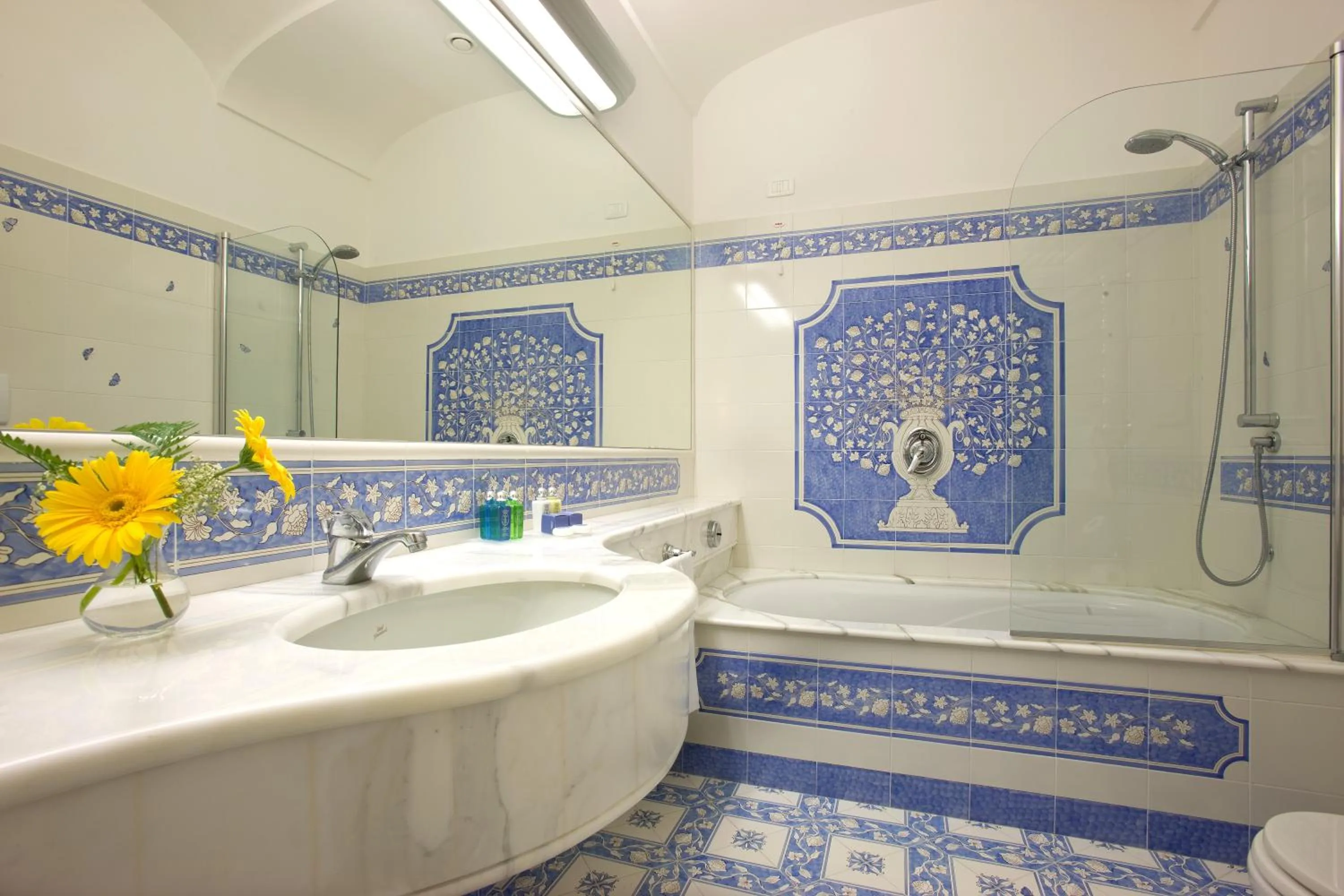 Bathroom in Grand Hotel La Favorita