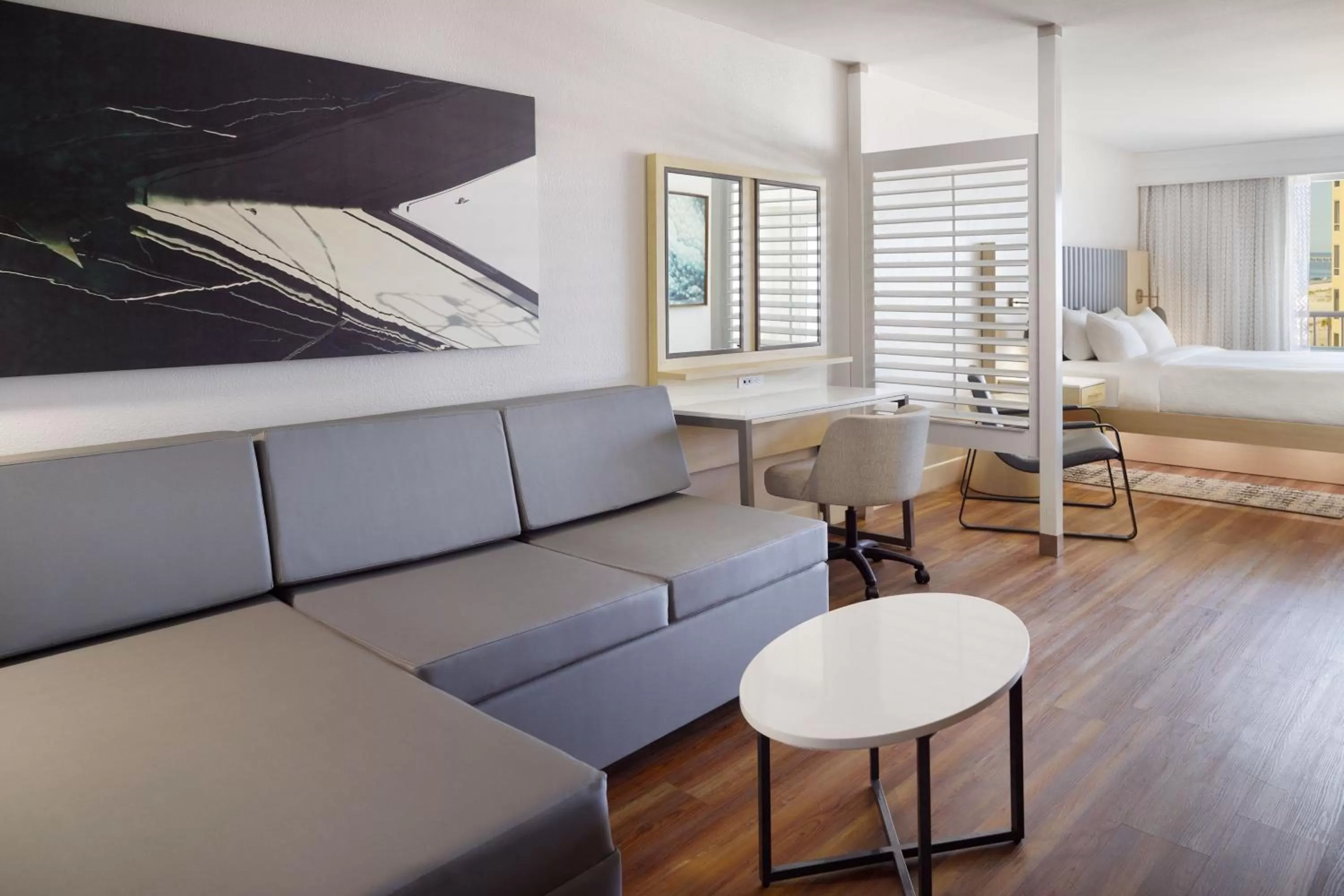 Swimming pool, Bed in SpringHill Suites by Marriott Pensacola Beach