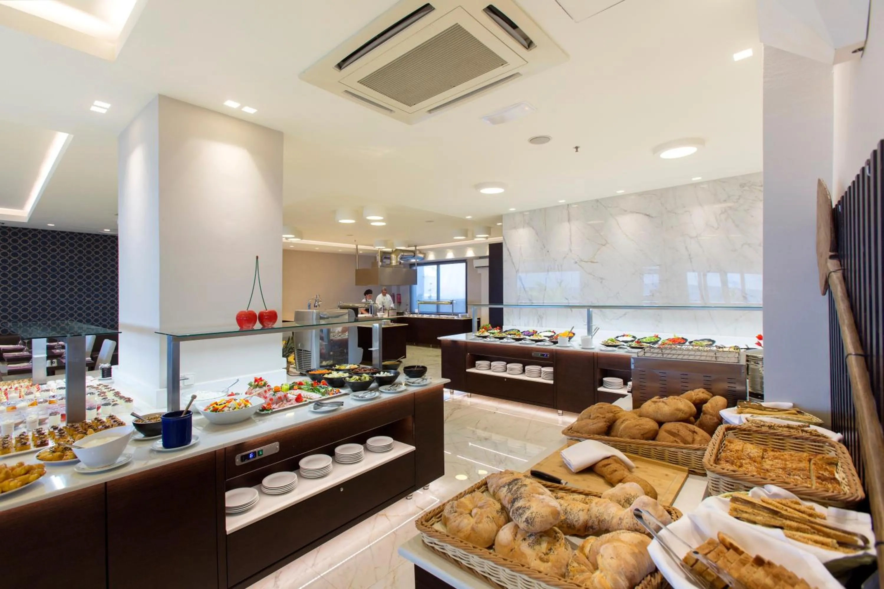 Restaurant/places to eat in Atlantis Beach Hotel