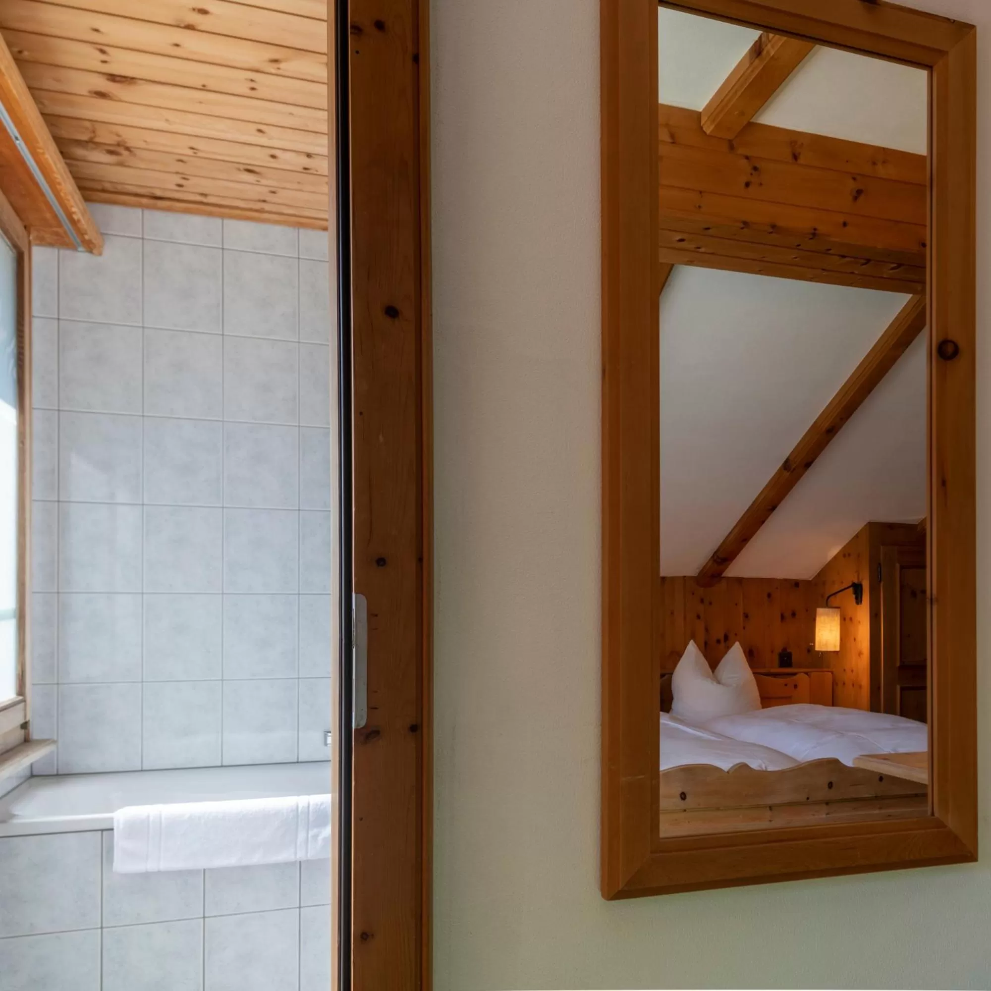 Decorative detail, Bed in Hotel Wynegg