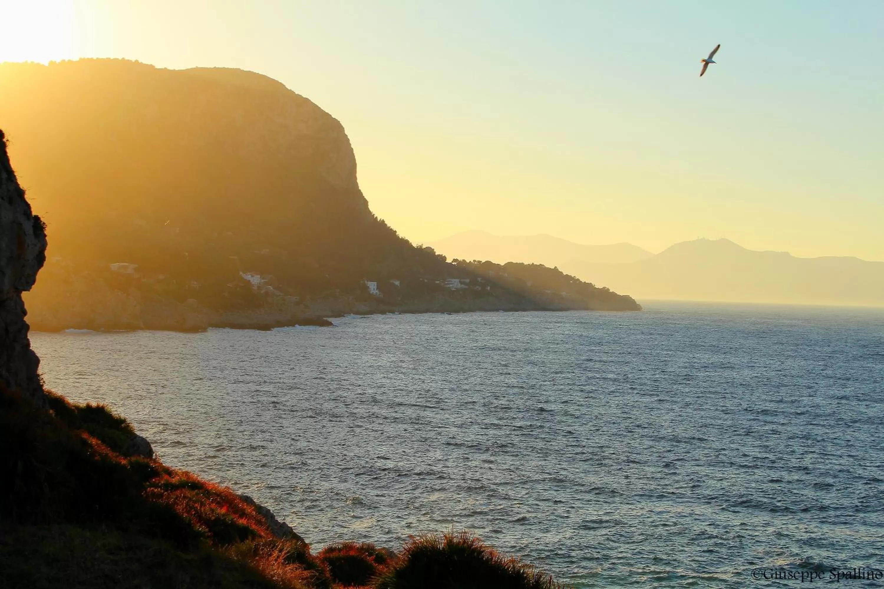 Nearby landmark, Sunrise/Sunset in Room Sixty One