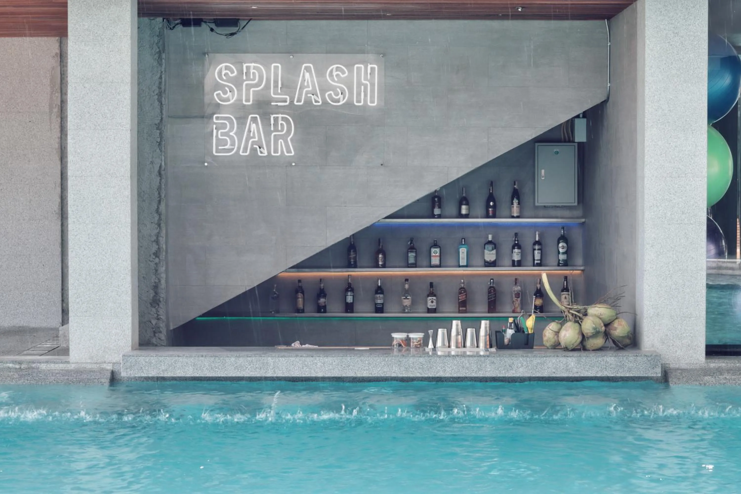 Restaurant/places to eat in Ana Anan Resort & Villas Pattaya