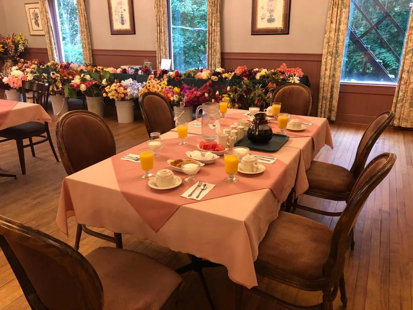 Restaurant/places to eat in Braeside Country Inn