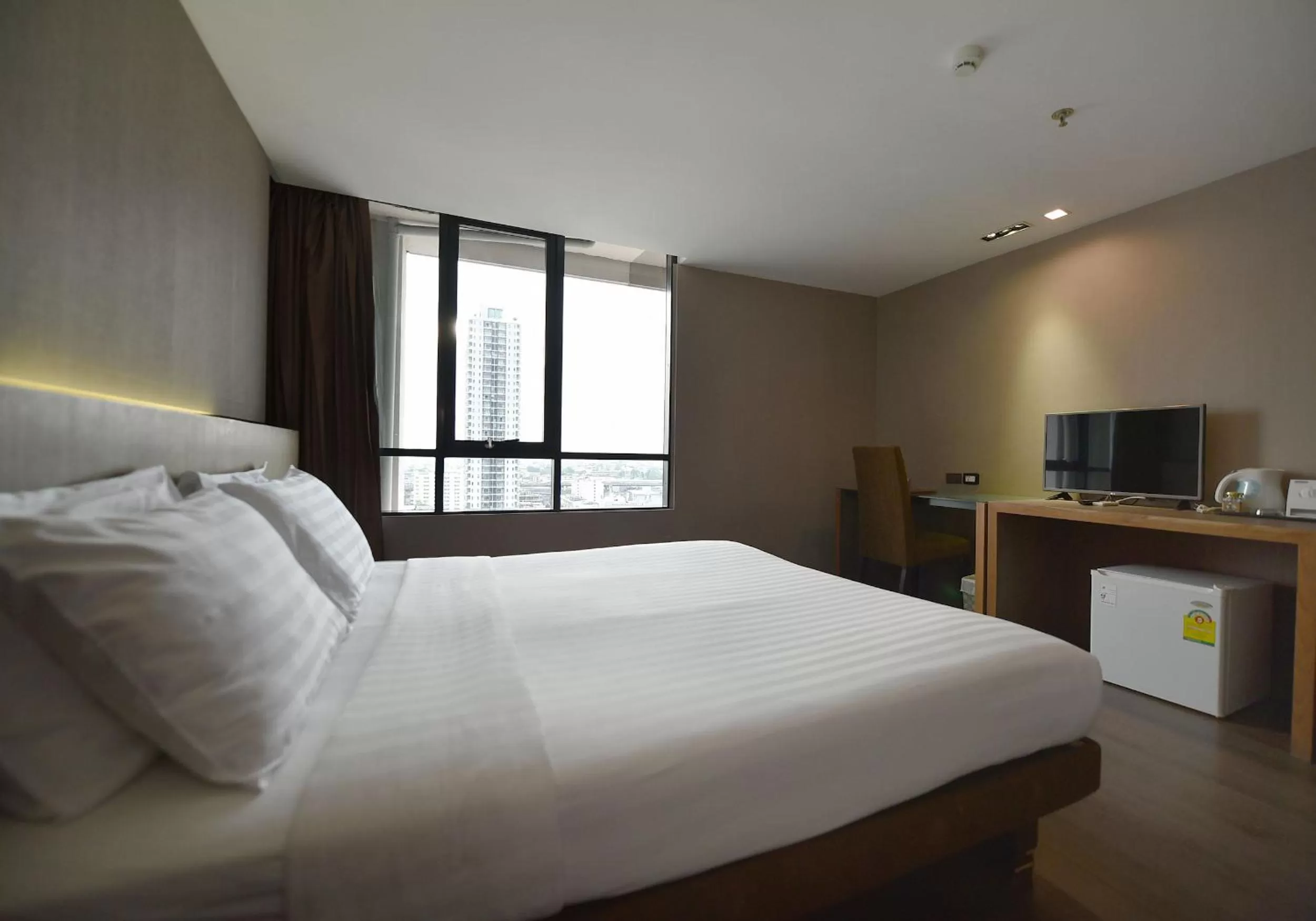 Bed in Bangkok City Hotel