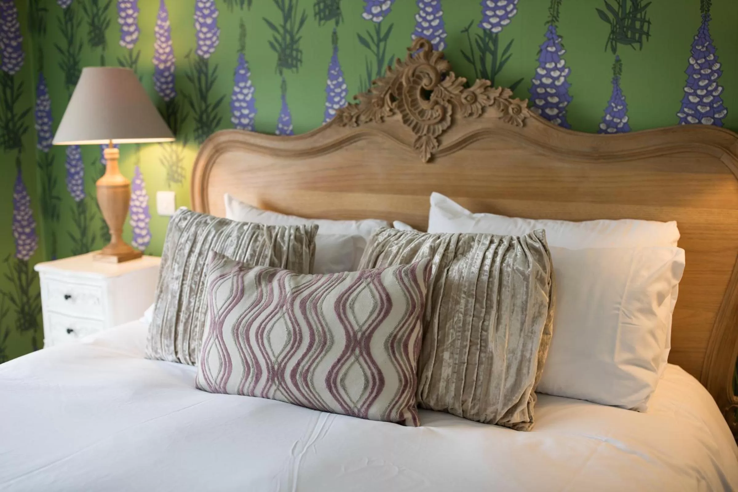 Bed in The Cleveland Tontine