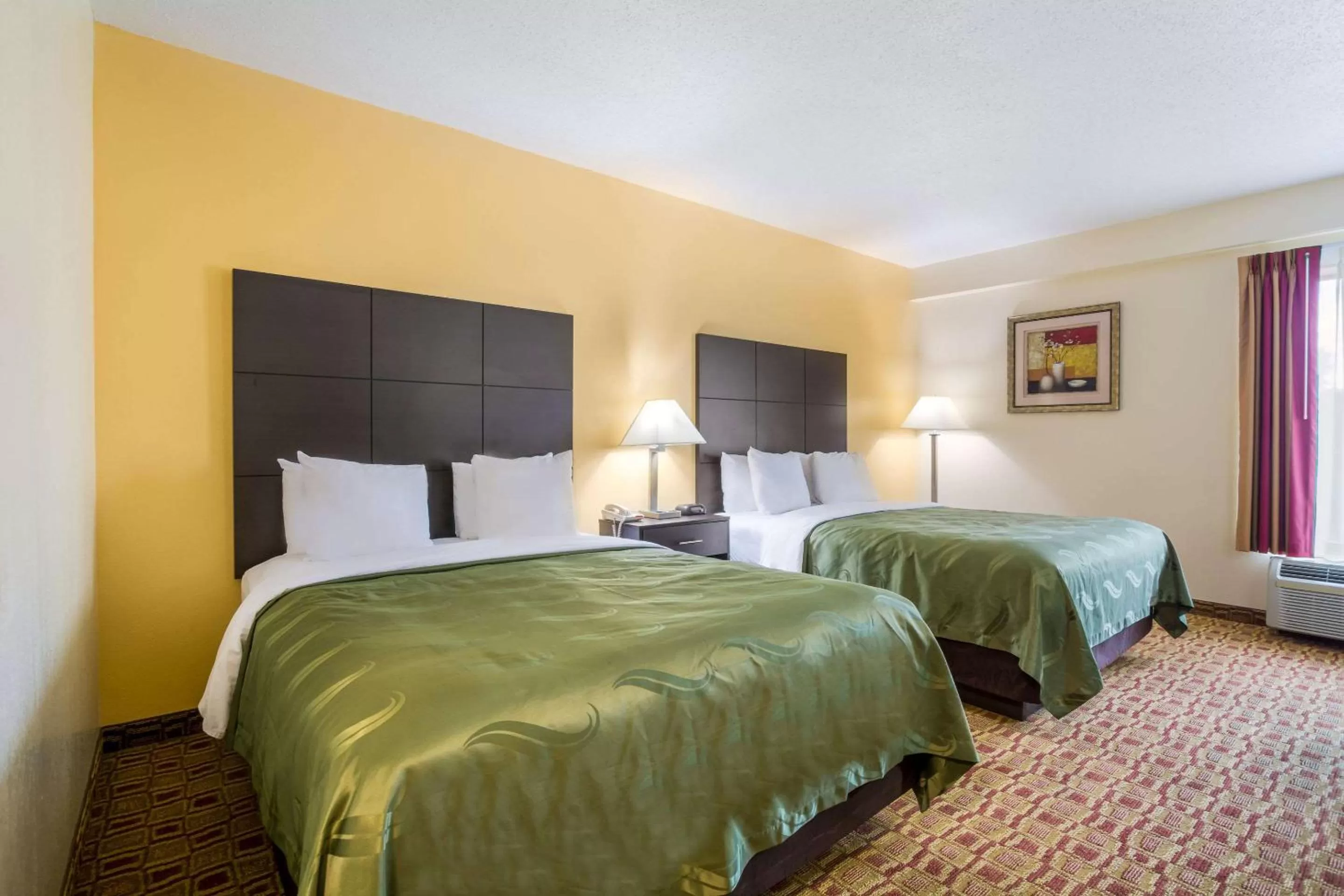 Photo of the whole room, Bed in Quality Inn & Suites Sellersburg - Louisville Area