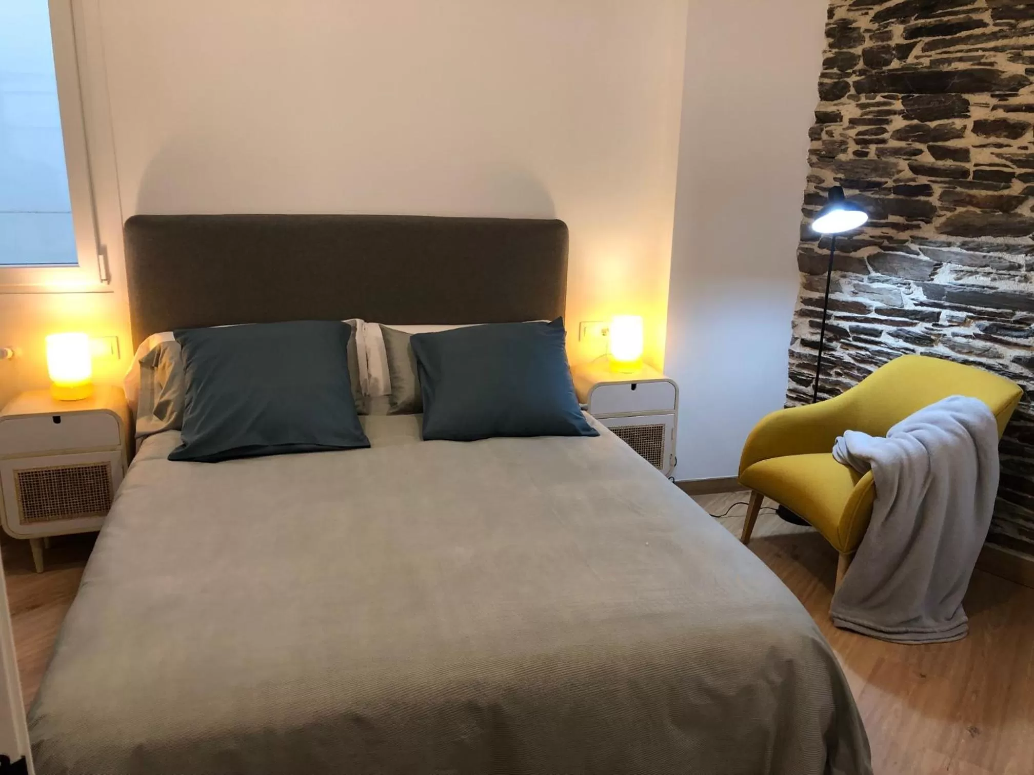 APARTAMENTOS ARMANYA 3