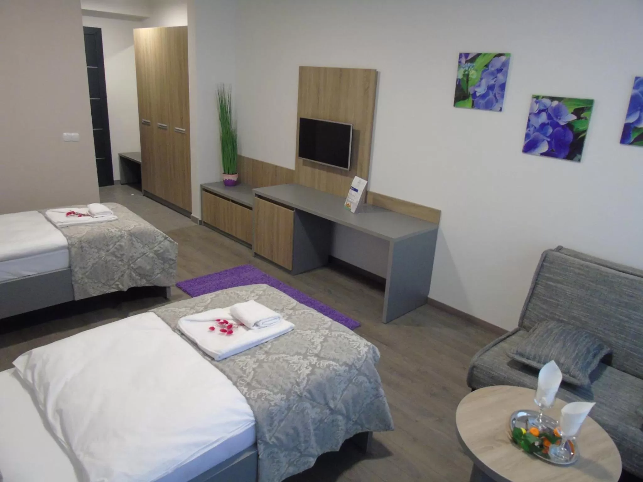 Bed in Motel Kamenica