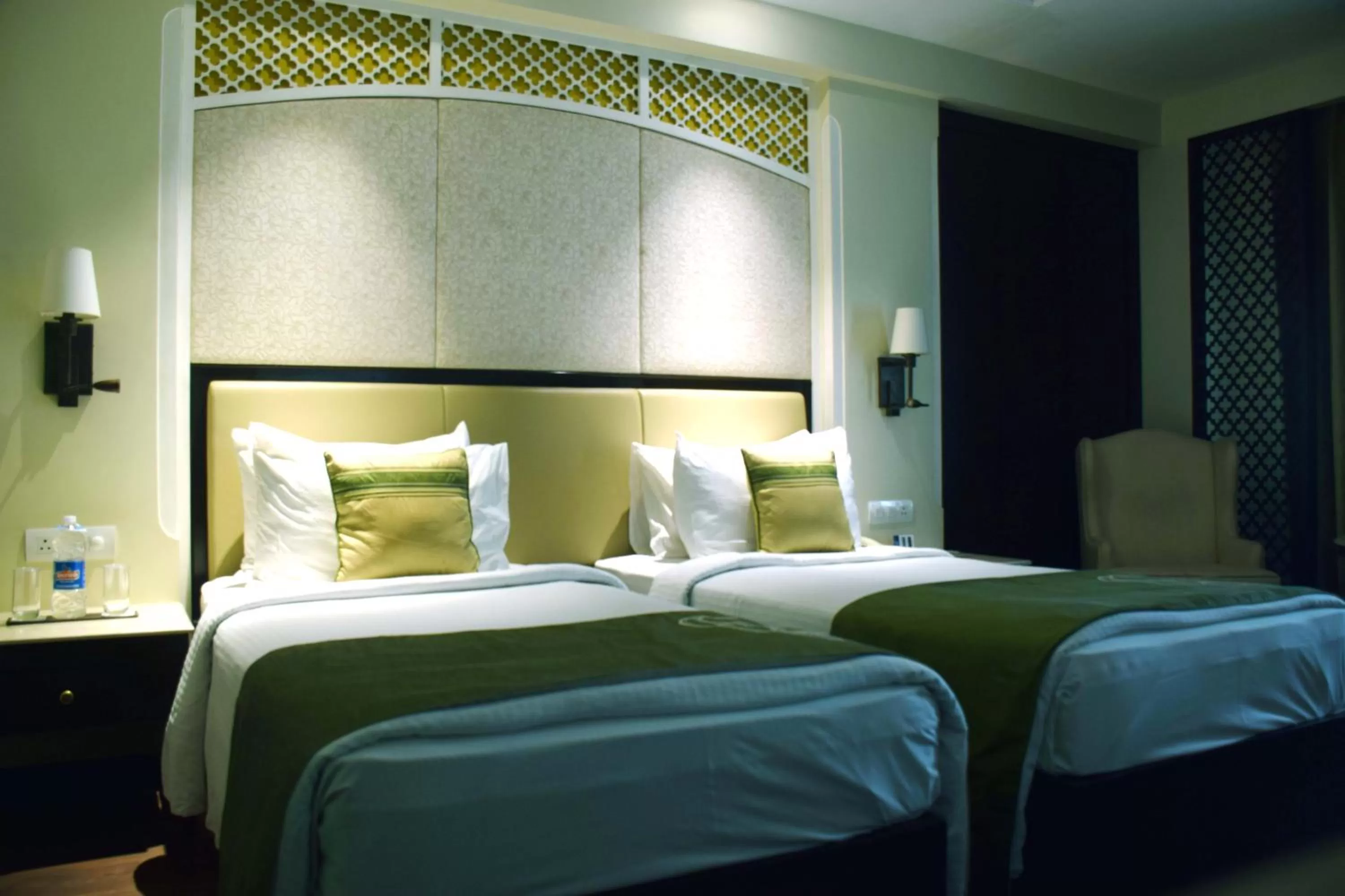 Bed in La Place Sarovar Portico