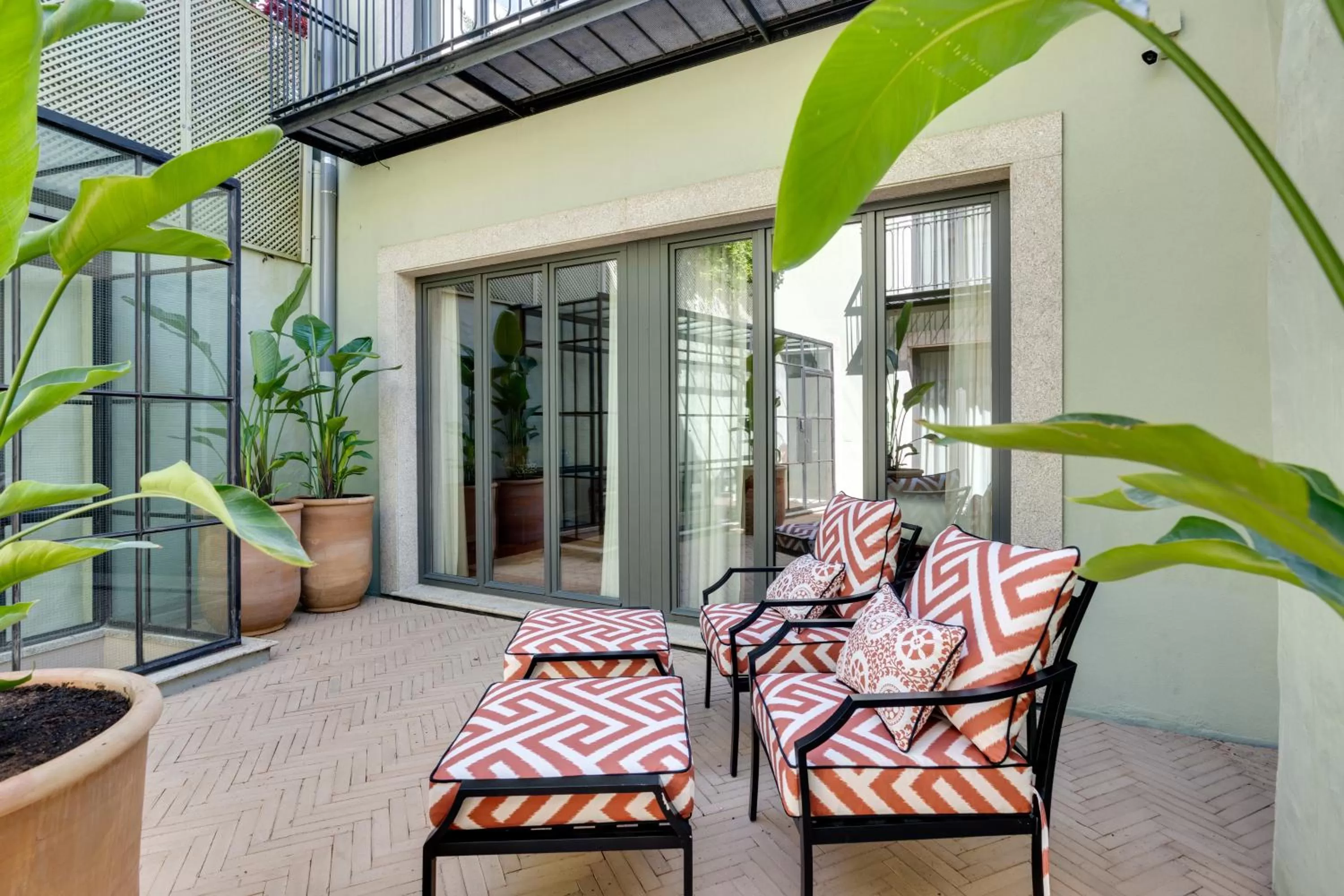 Portie Deluxe Suites by DA'HOME