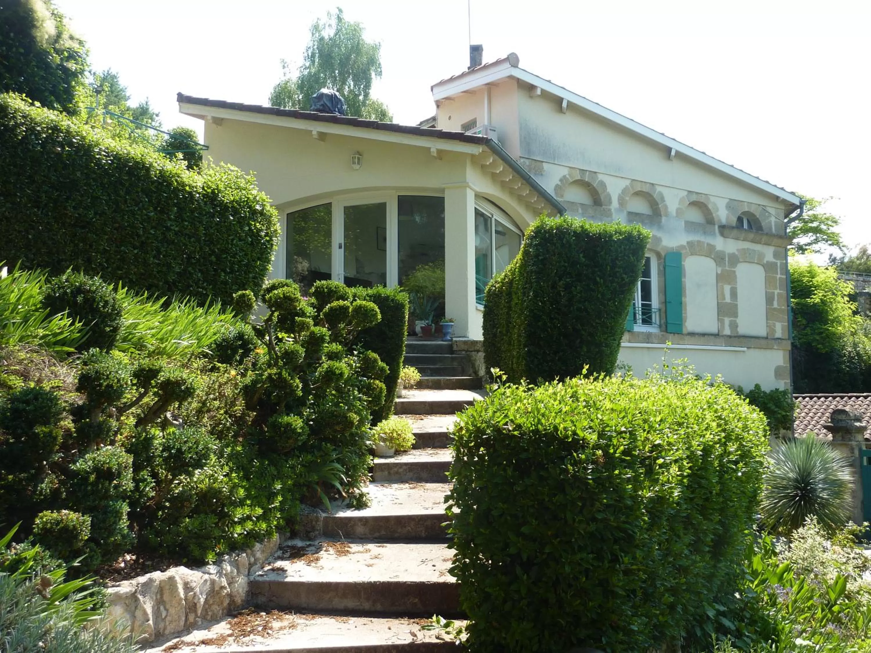 Property Building in Beaux Chênes