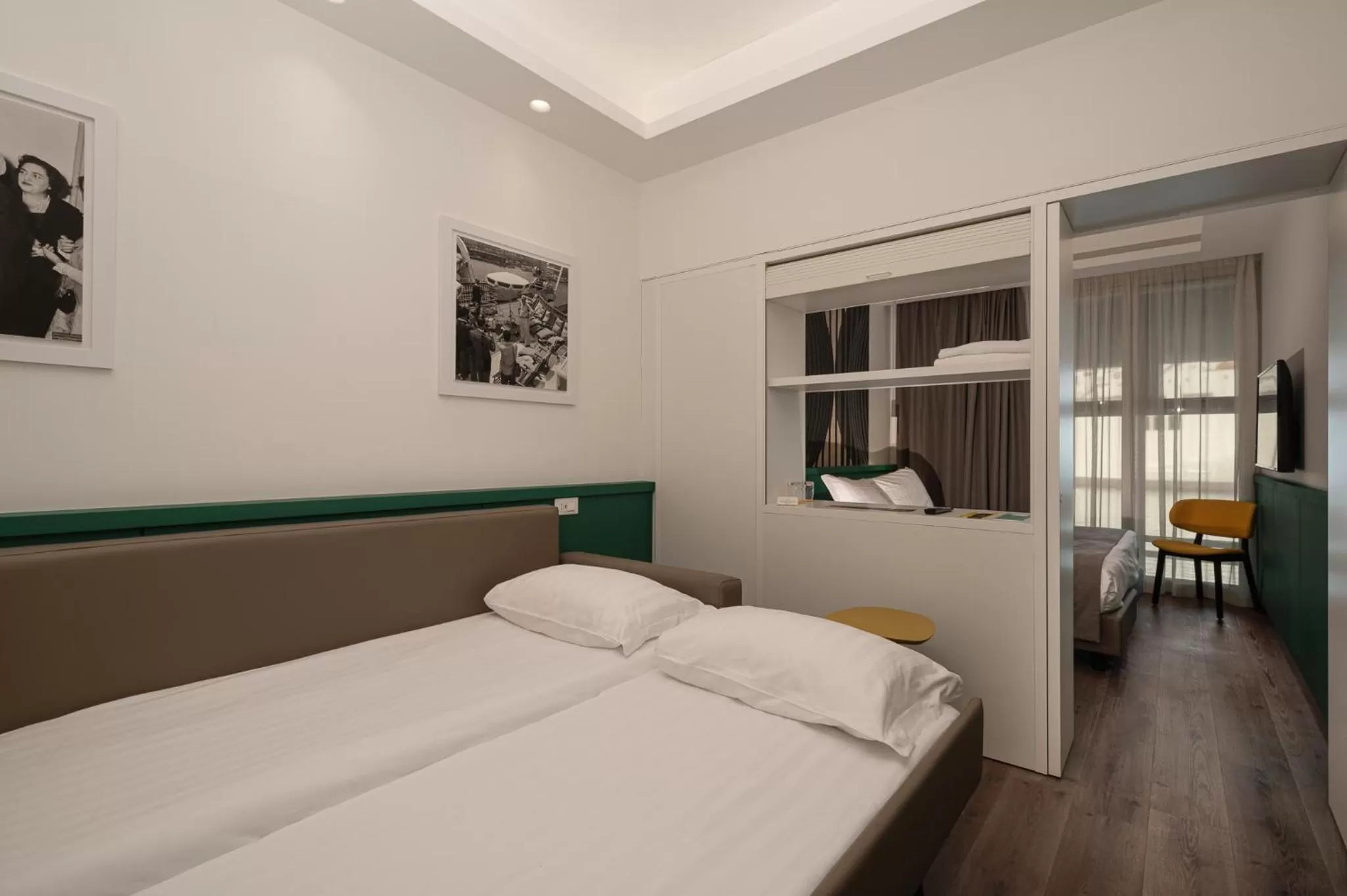 Photo of the whole room, Bed in Smart Hotel Napoli