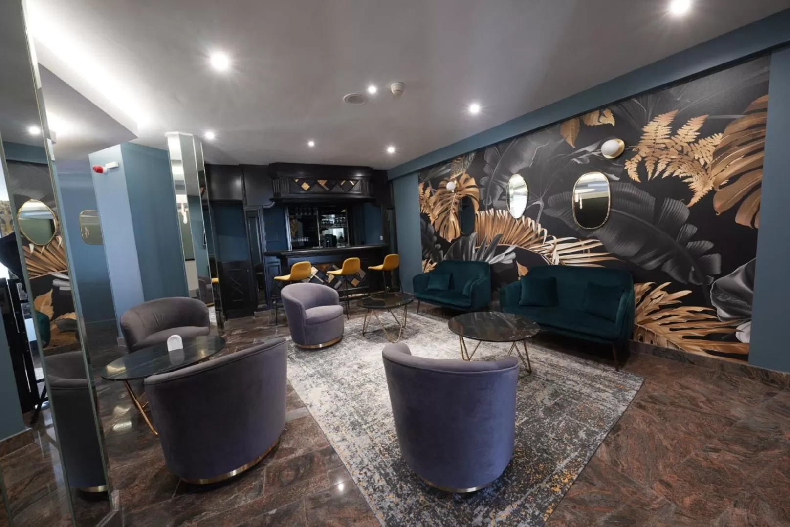 Living room in Best Western Plus Le Picardy