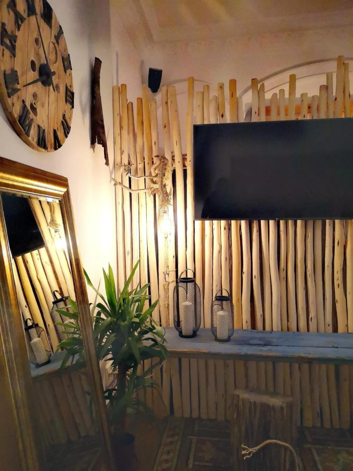 Bedroom in Cactus Host