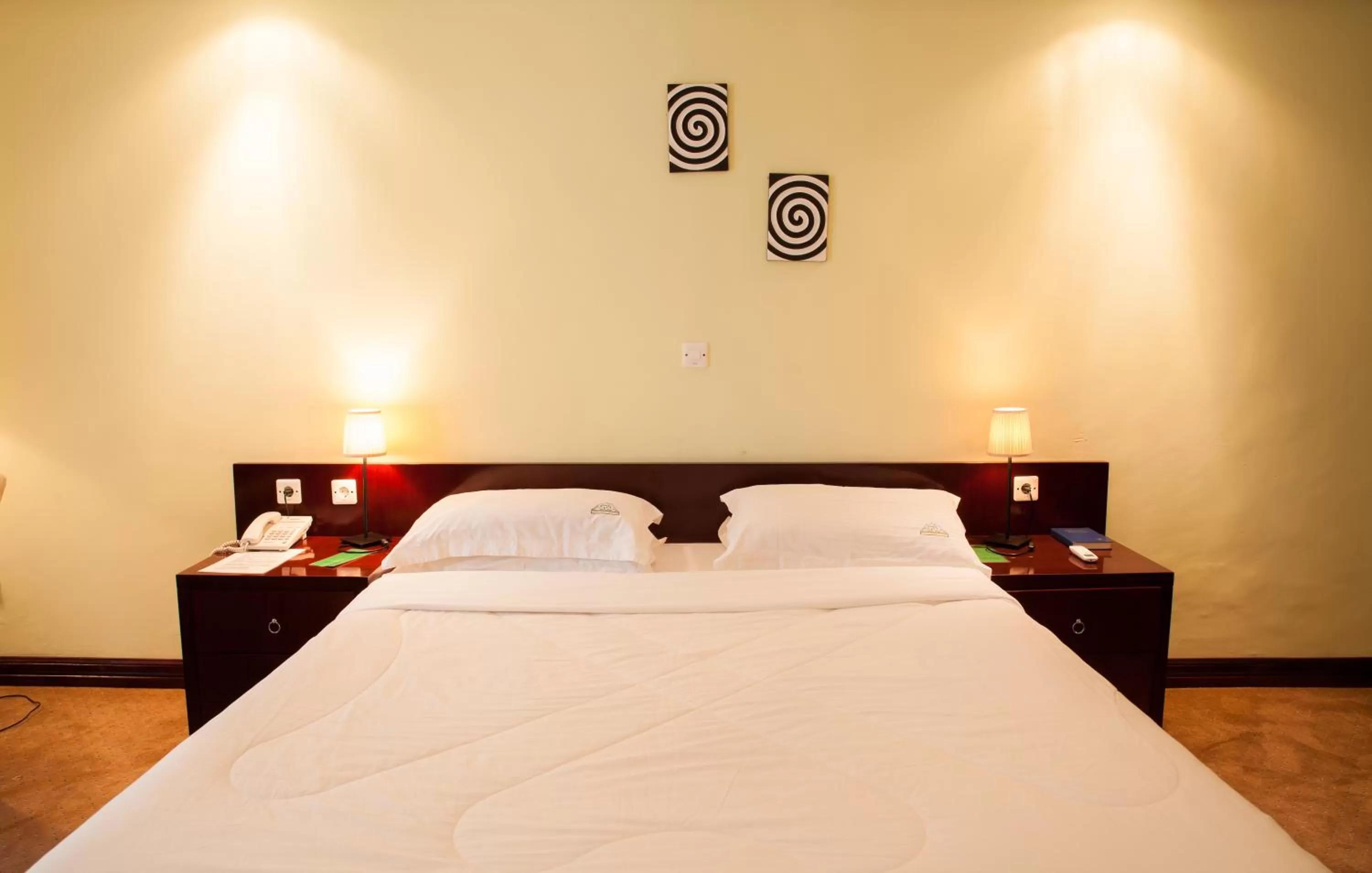 Bedroom, Bed in Gorillas Lake Kivu Hotel