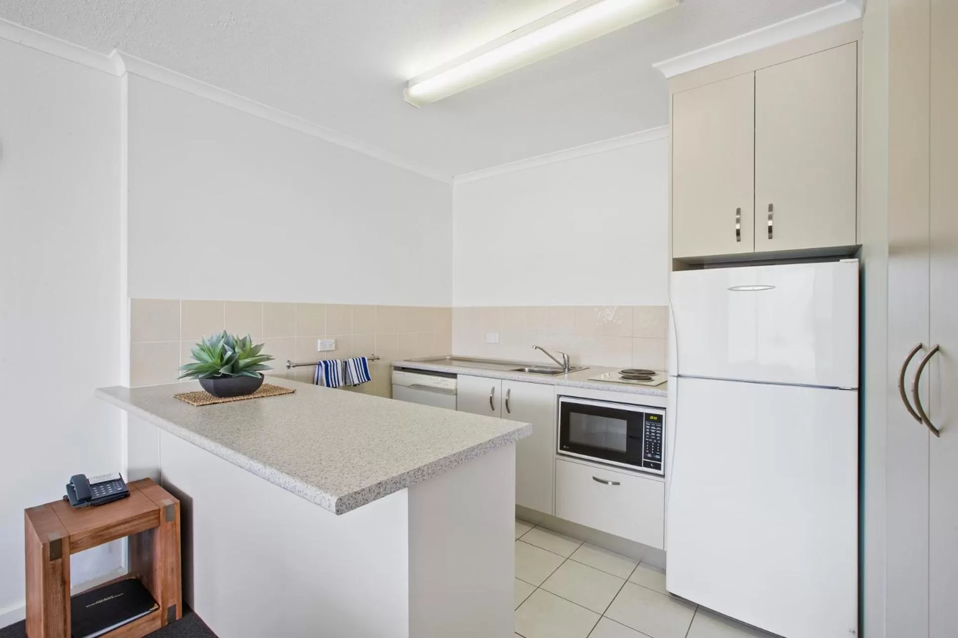 Kitchen or kitchenette in Port Pacific Resort