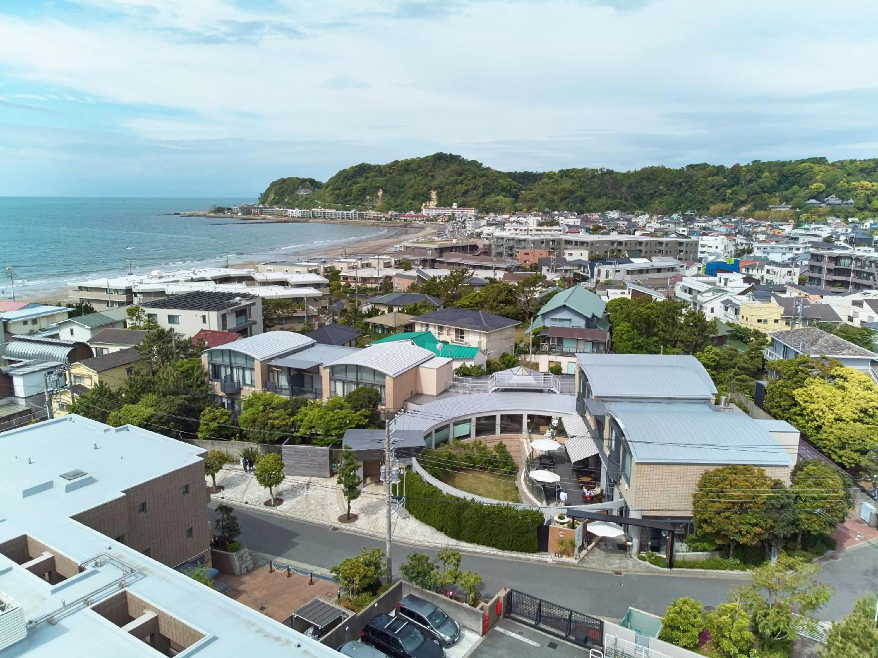 Property building in WeBase KAMAKURA