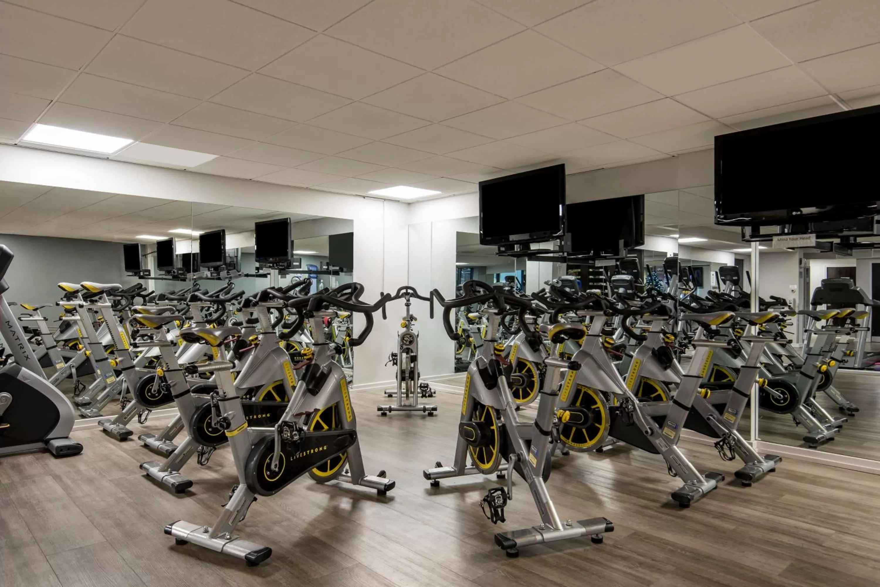 Fitness centre/facilities in Radisson Blu Manchester Airport