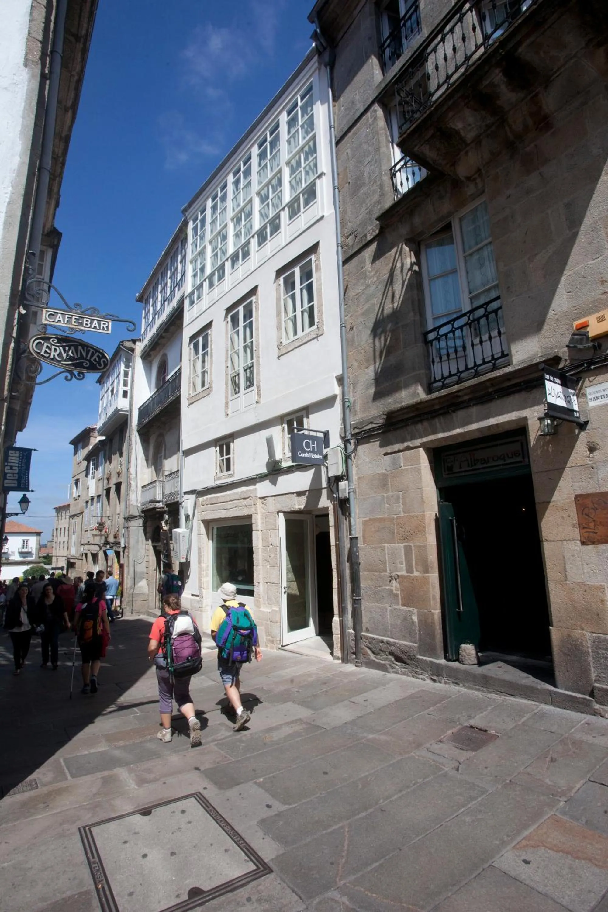Facade/entrance in Carris Casa de la Troya