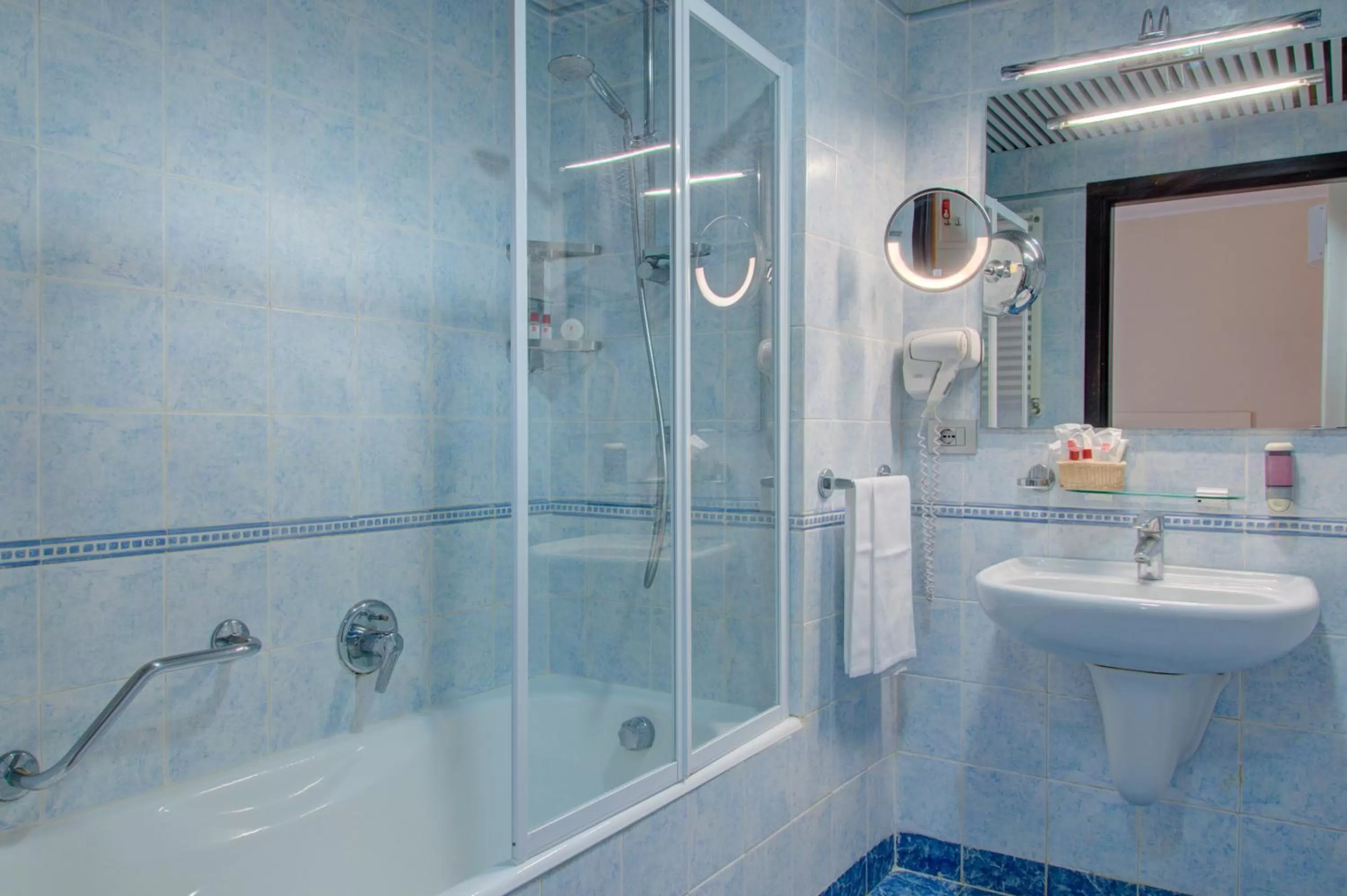 Economy Double Room in Hotel Ariston and Palazzo Santa Caterina