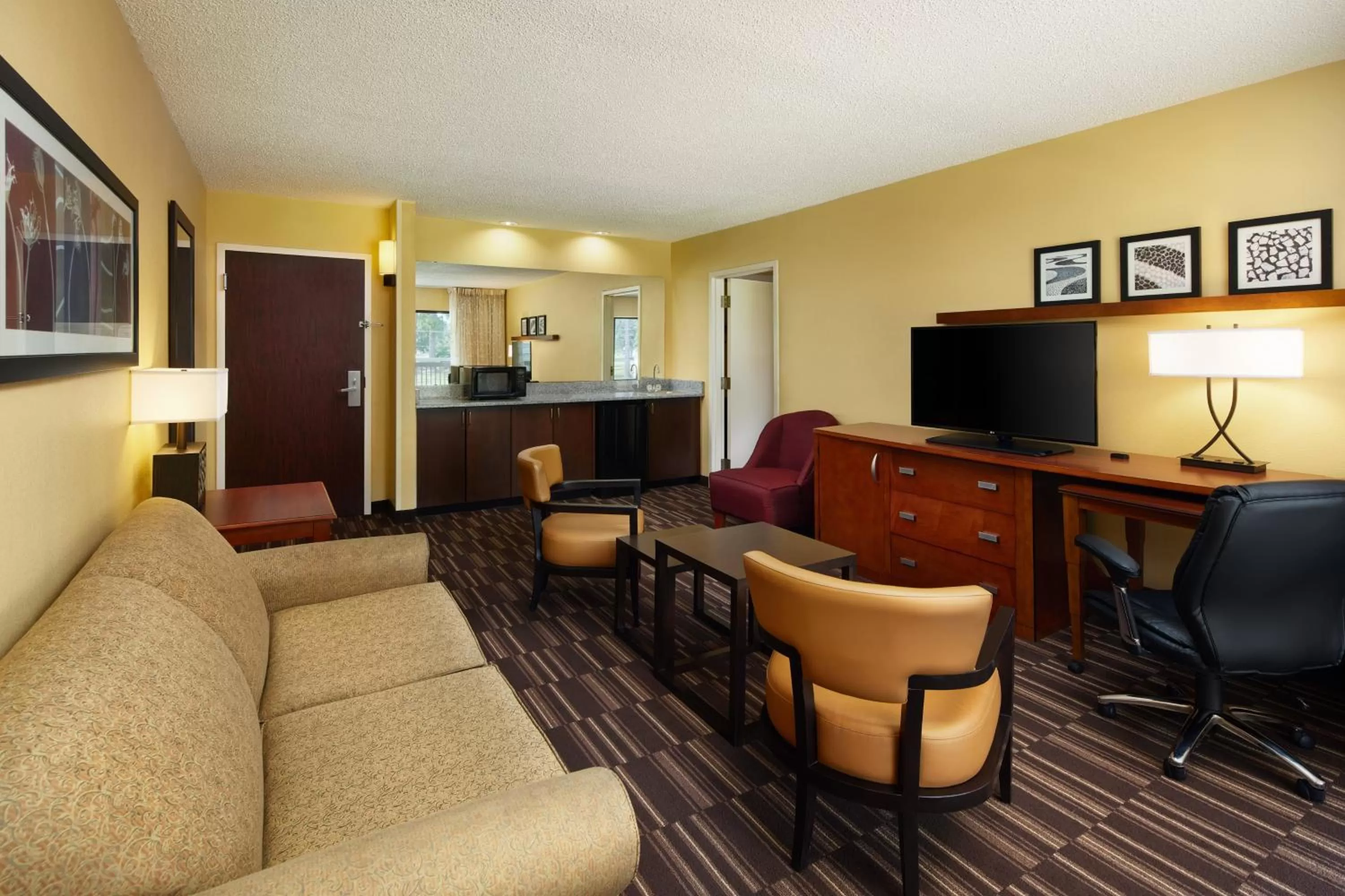 Photo of the whole room in Holiday Inn Express Tifton by IHG