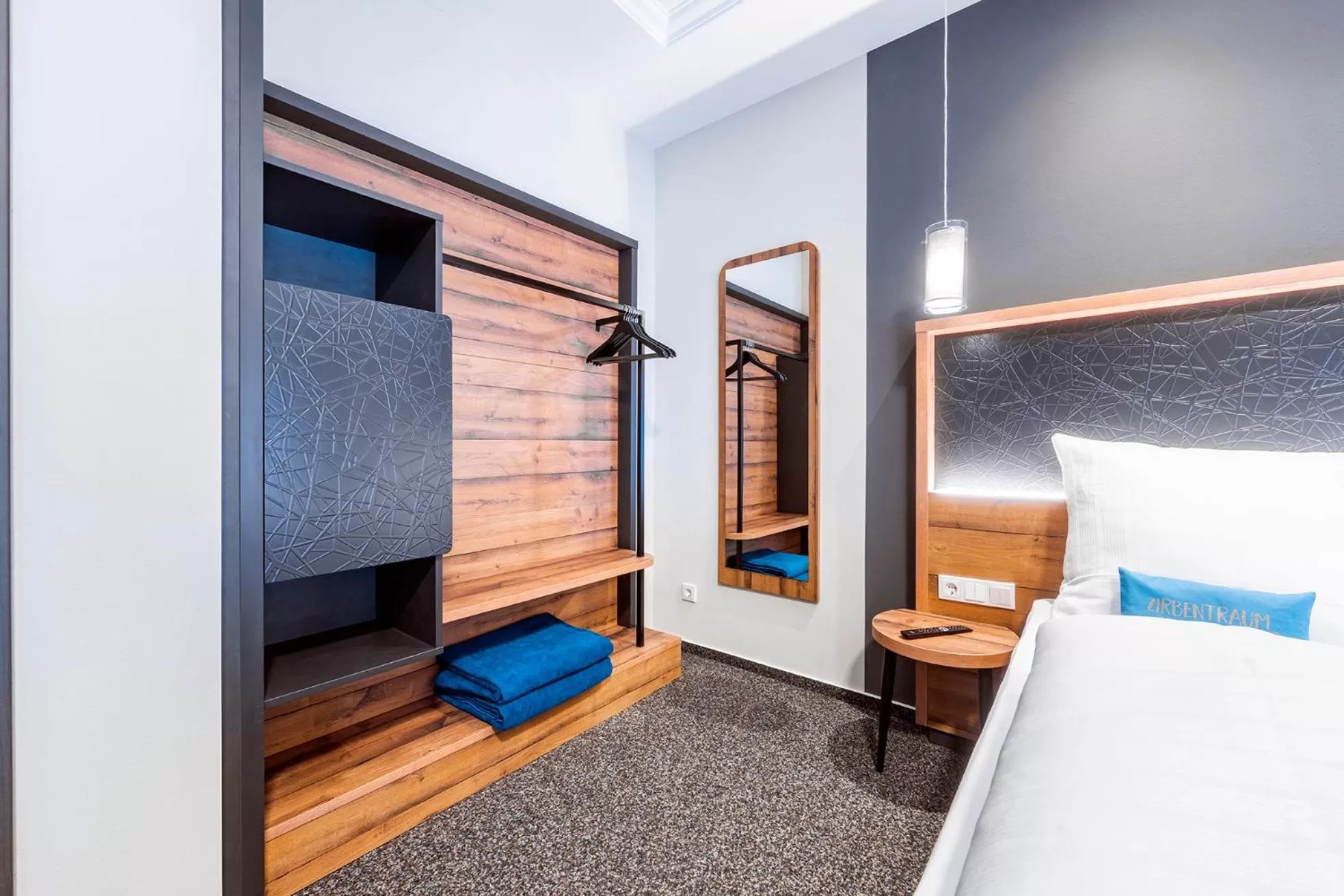 Photo of the whole room, Bed in Hochwald Lodge