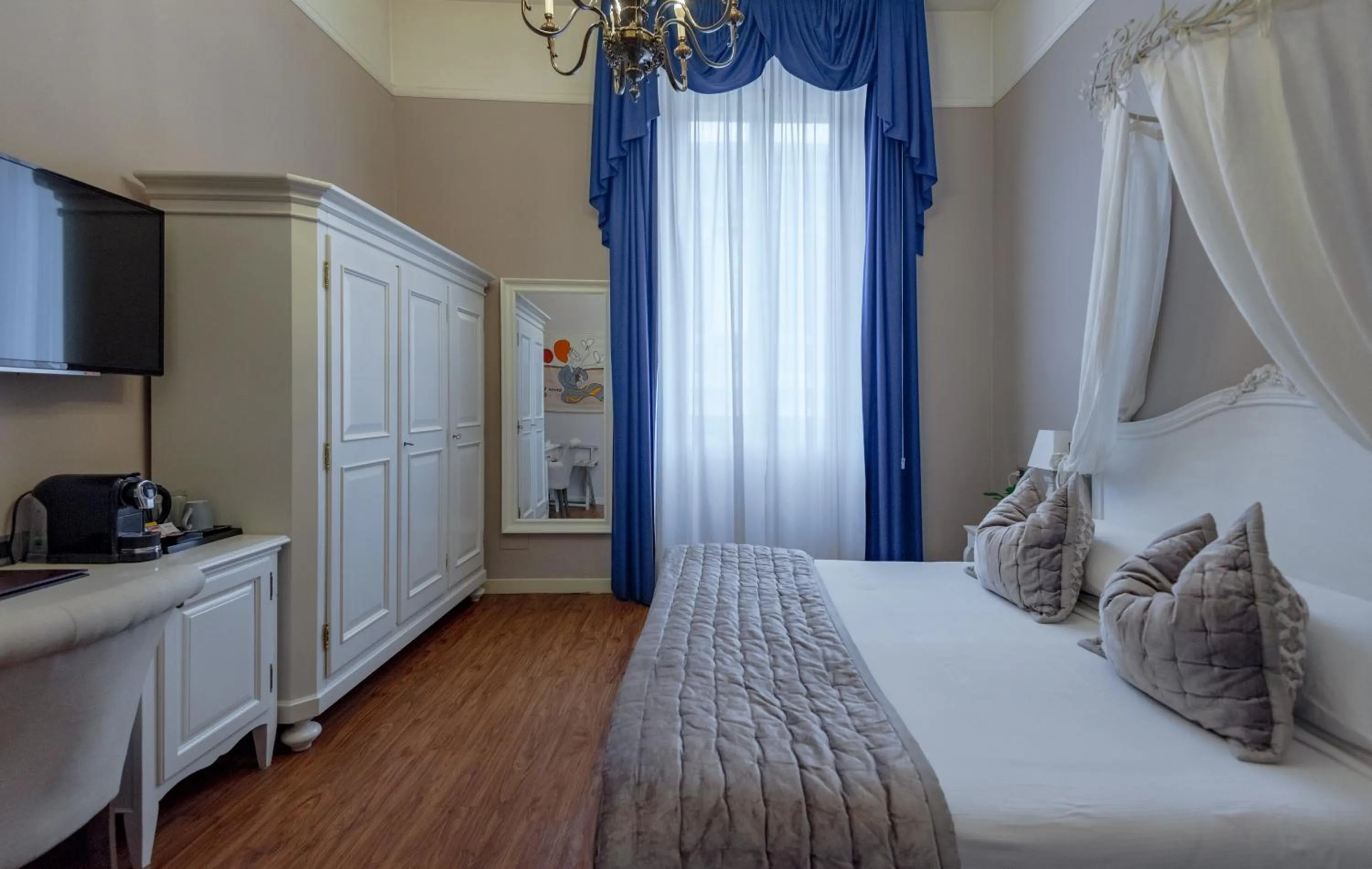 Bedroom, Bed in Hotel Ristorante Ala d'Oro