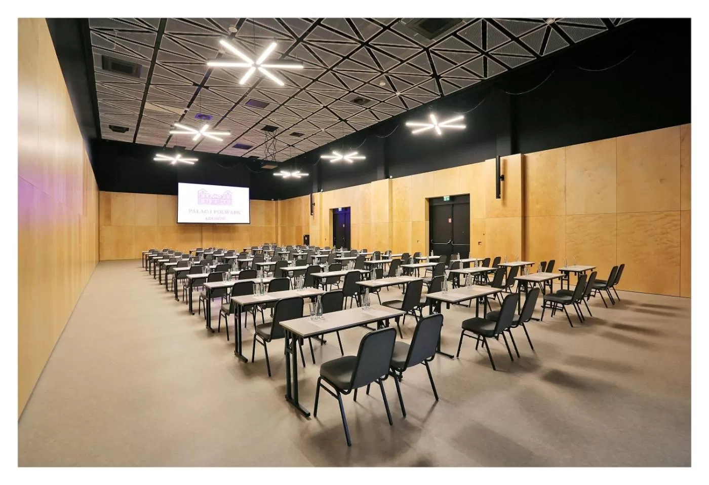 Meeting/conference room in Folwark Łochów