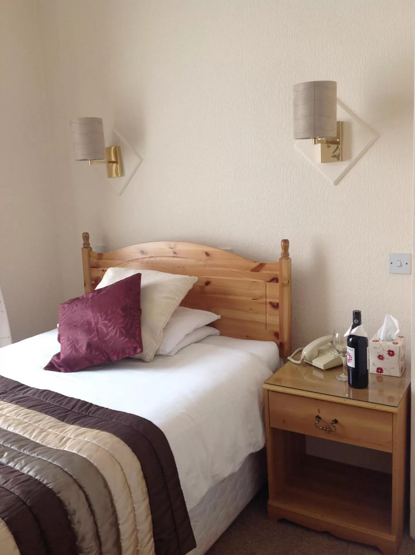 Bedroom, Bed in The George Hotel