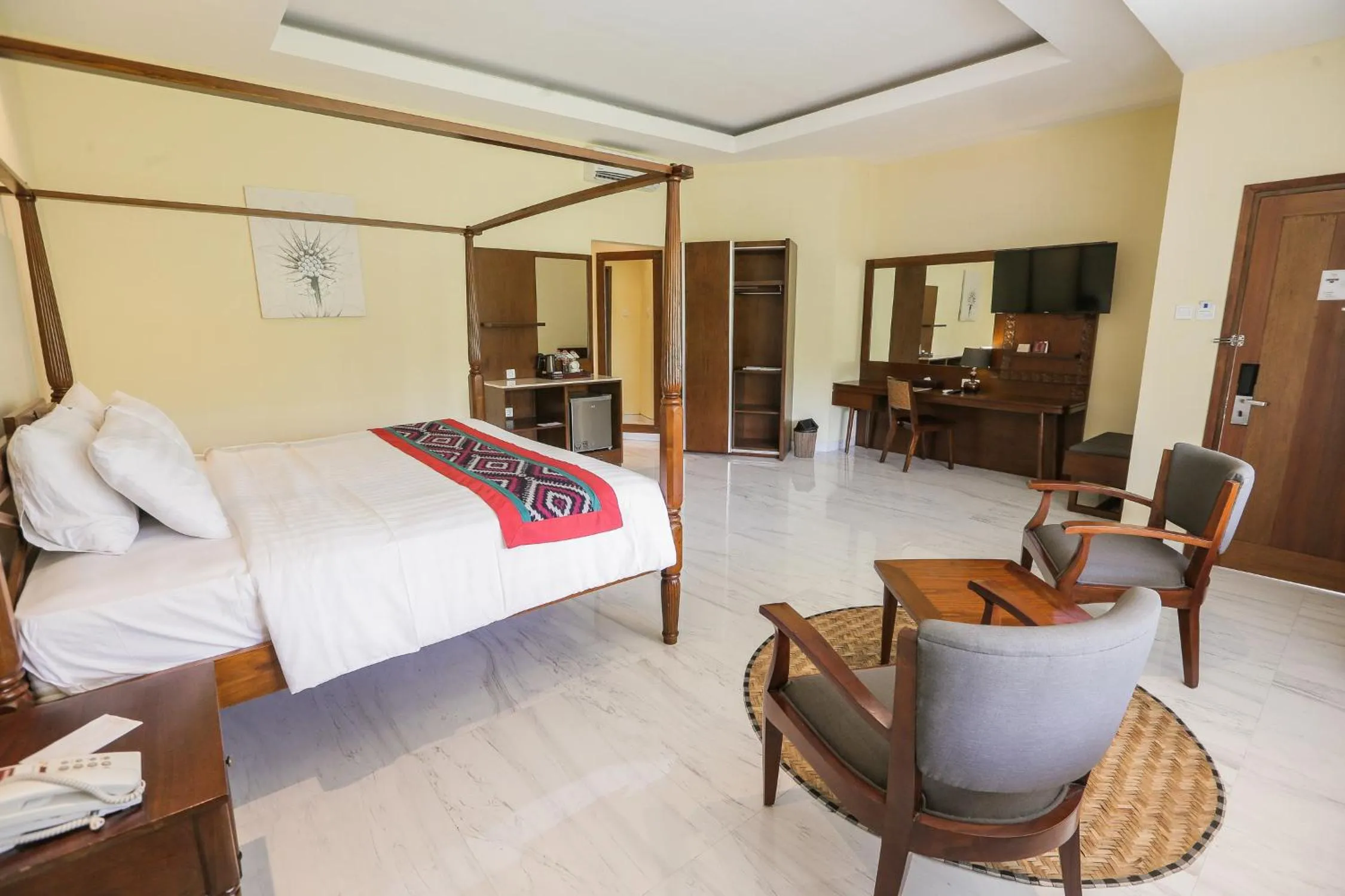 Bed in Ubud Hotel & Cottages