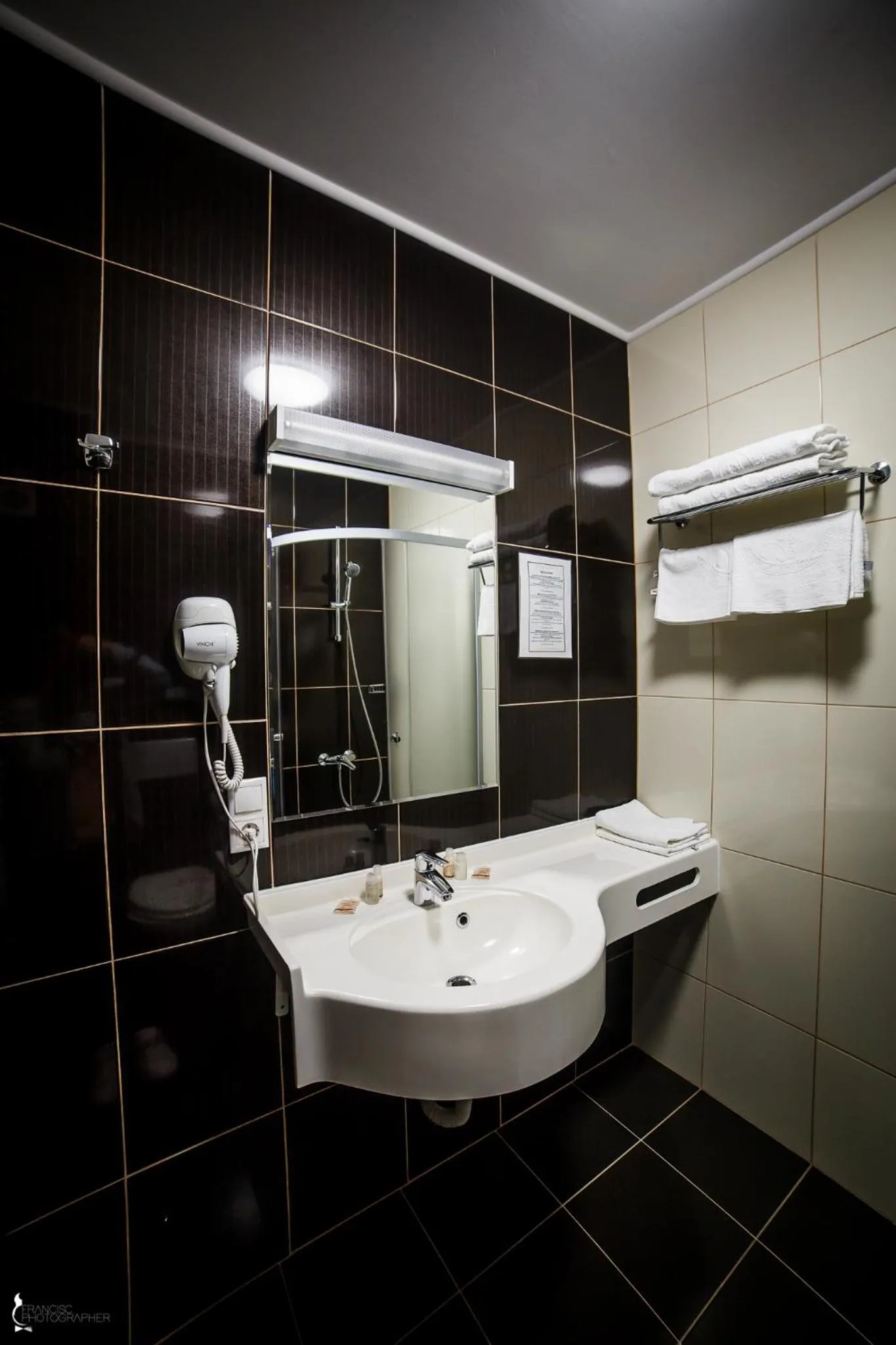 Bathroom in Hotel Ozana