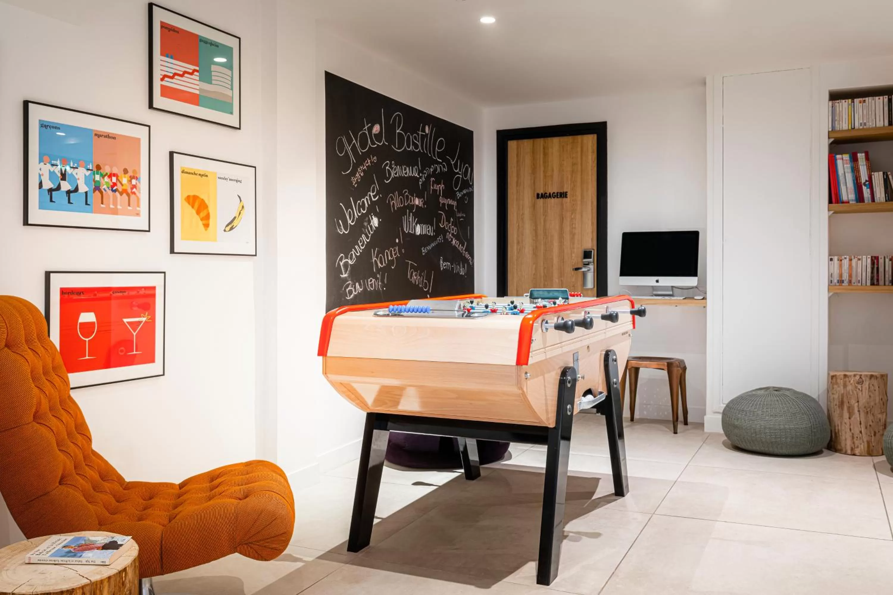 Entertainment in 9Hotel Bastille-Lyon