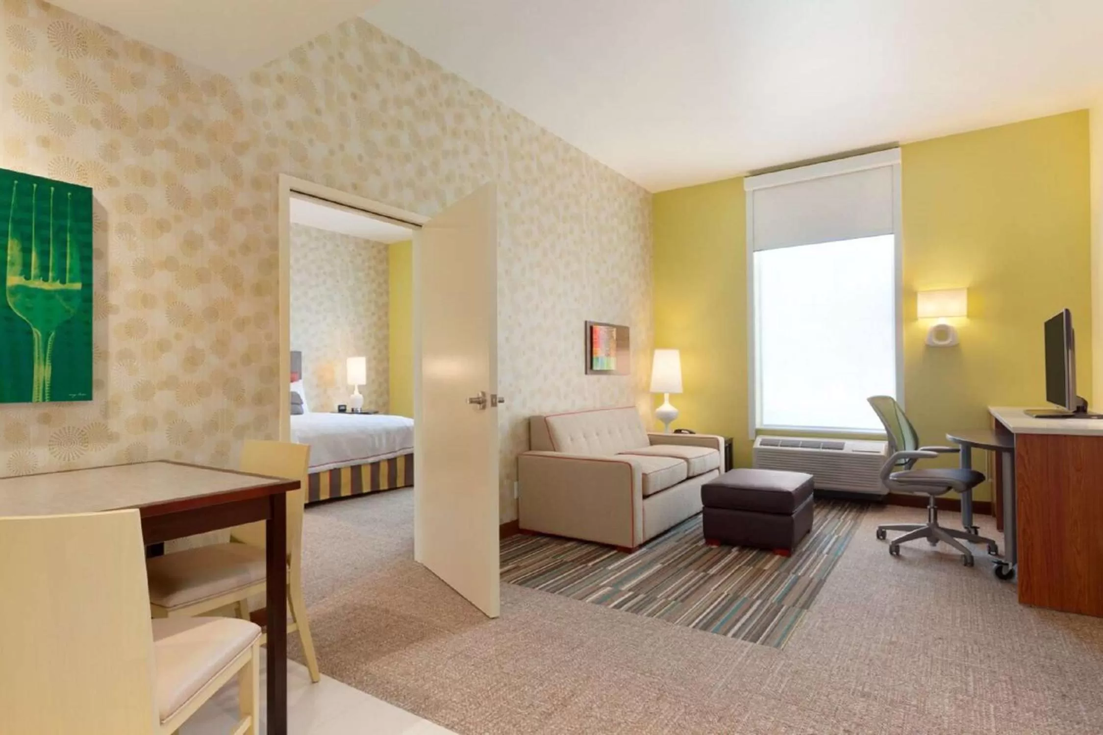 Living room in Home2 Suites by Hilton Albany Airport/Wolf Rd