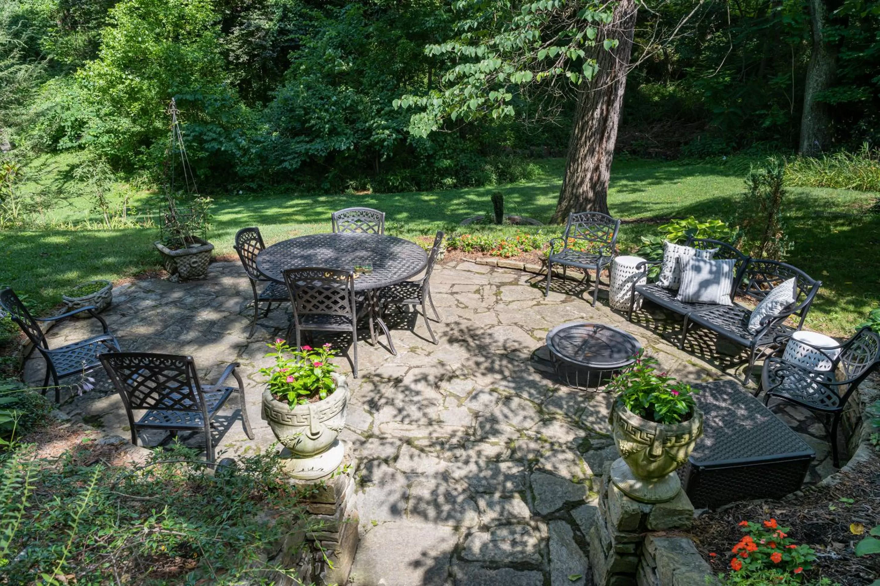 Balcony/Terrace in Pinecrest Bed & Breakfast