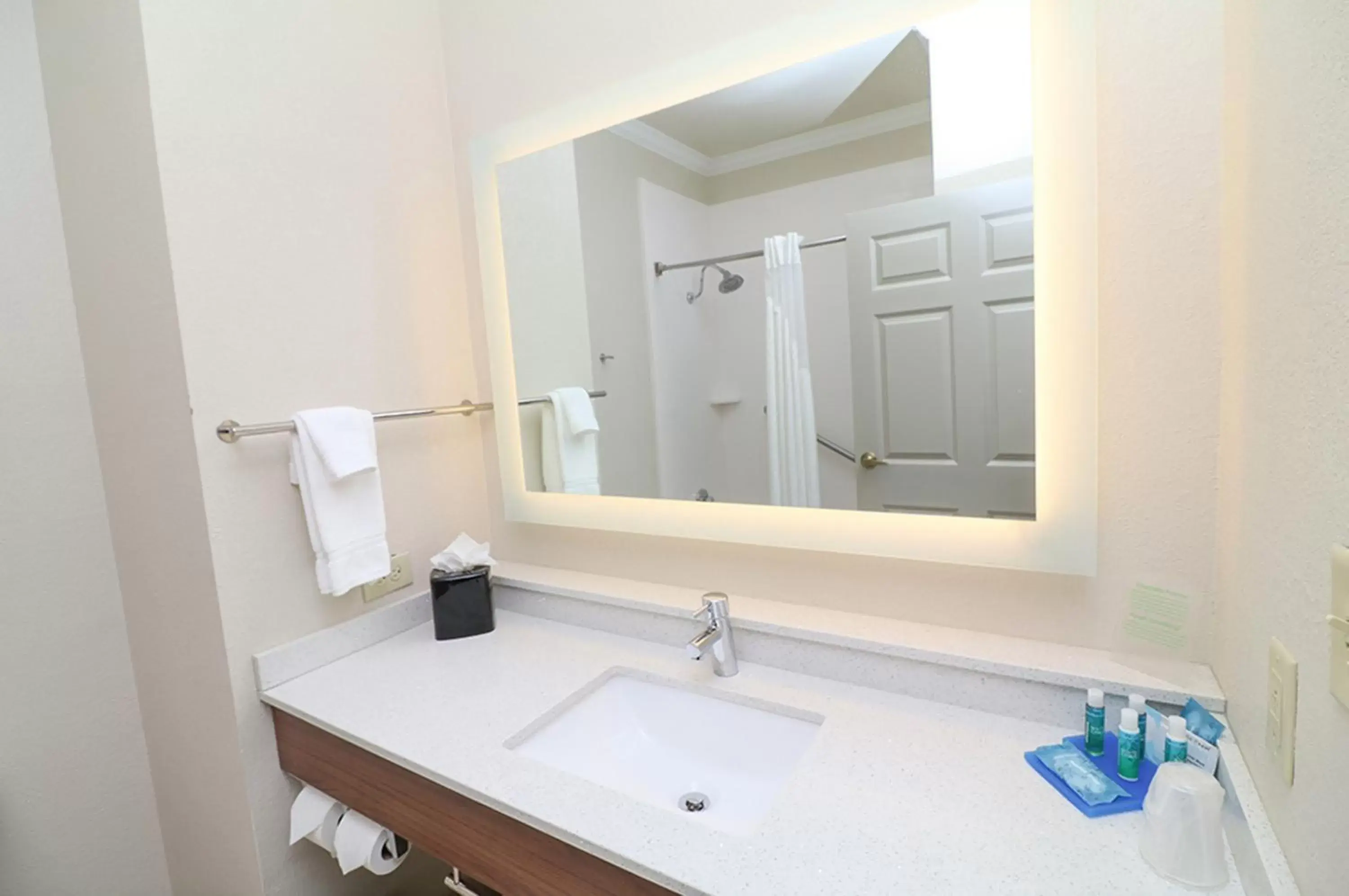 Holiday Inn Express Hotel & Suites Greenville by IHG Holiday Inn Express Hotel & Suites Greenville by IHG