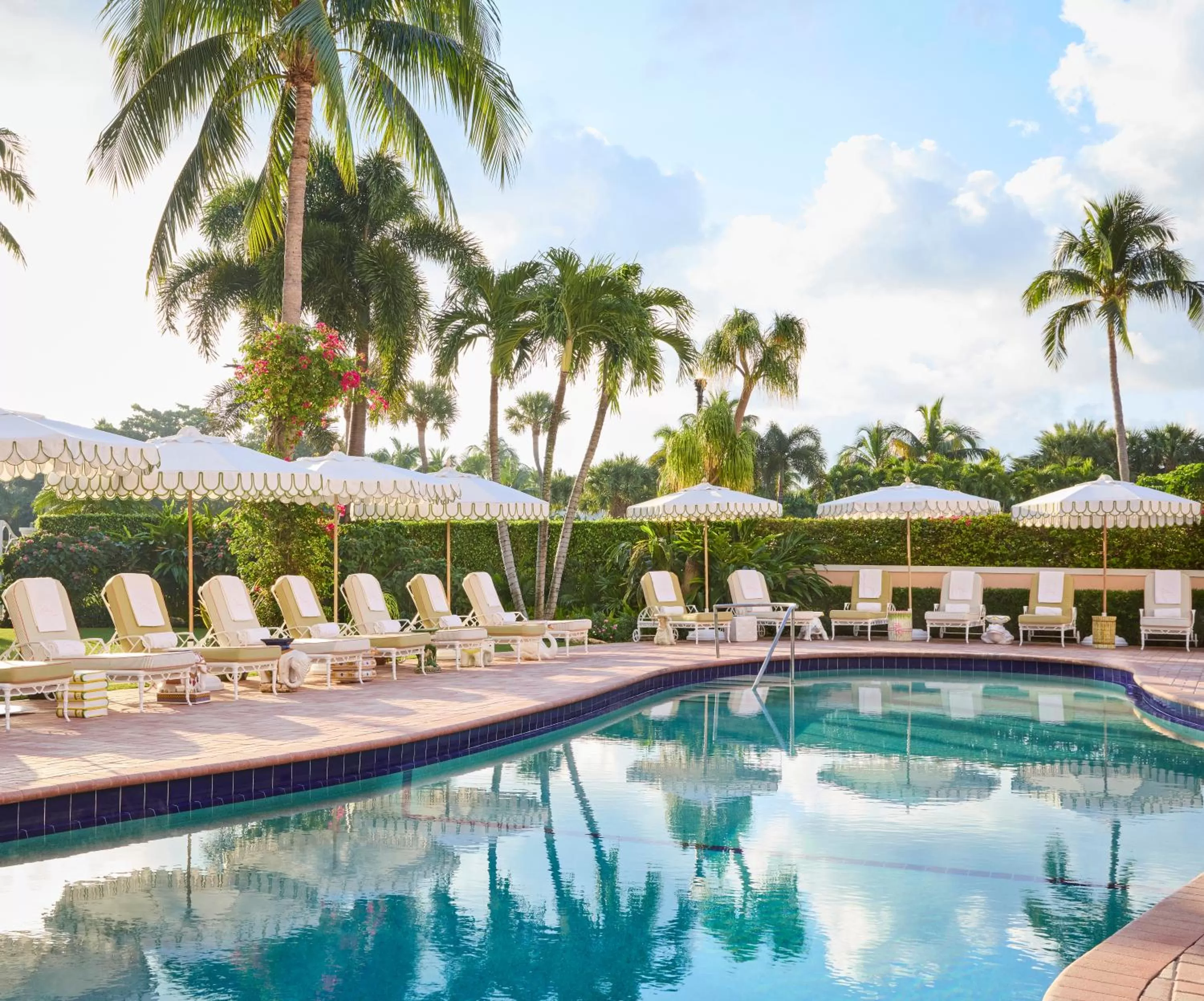 Swimming pool in The Colony Hotel